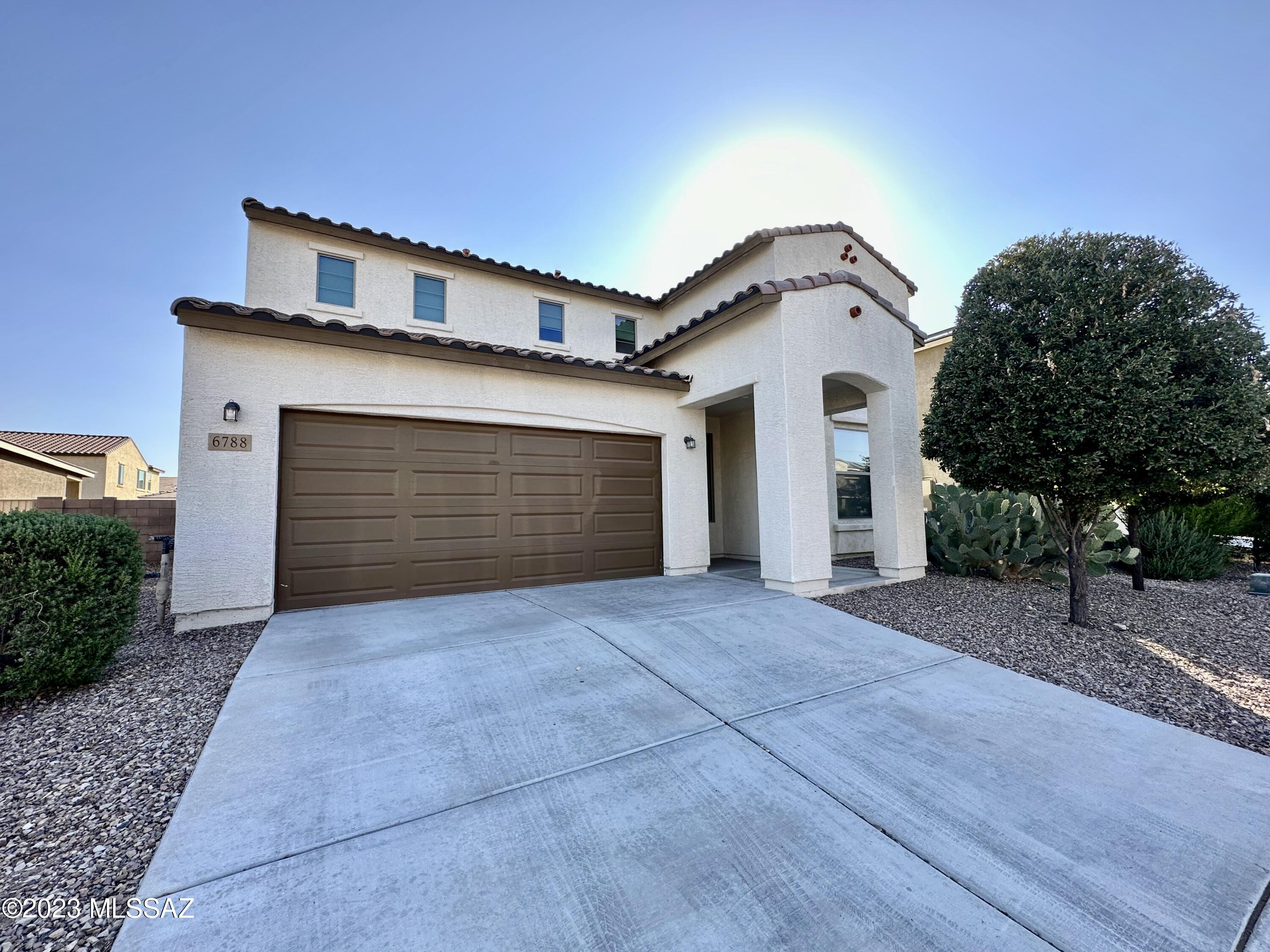 La Estancia De Tucson (331-410) - Residential Lease