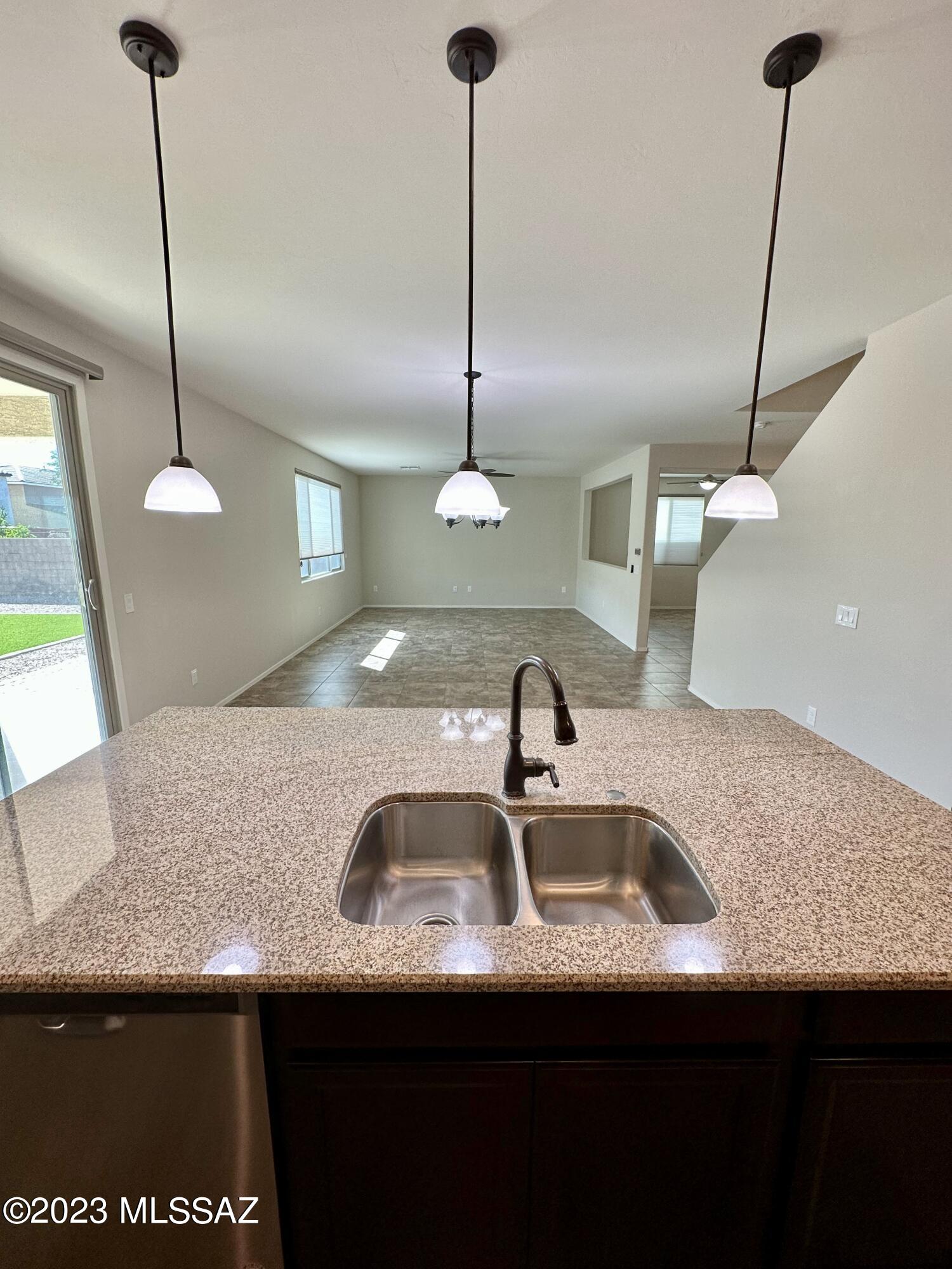 La Estancia De Tucson (331-410) - Residential Lease