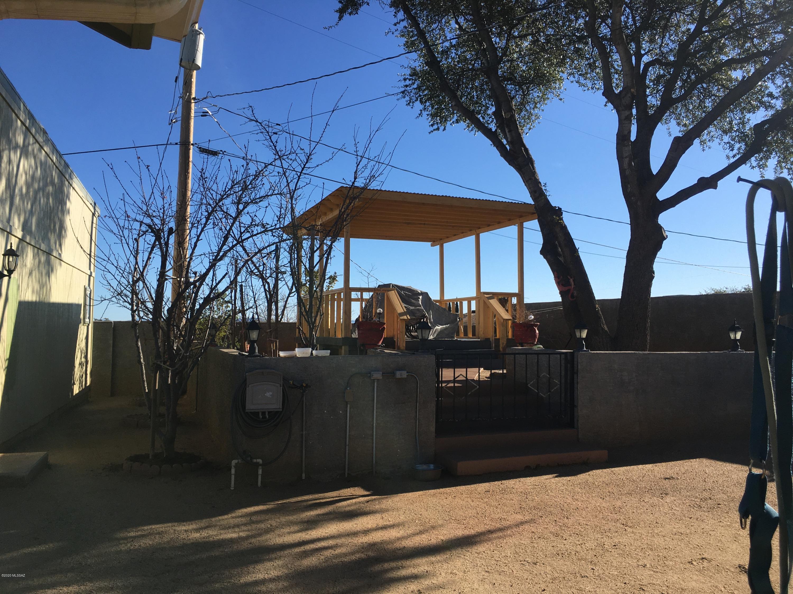 Los Robles Estates - Residential