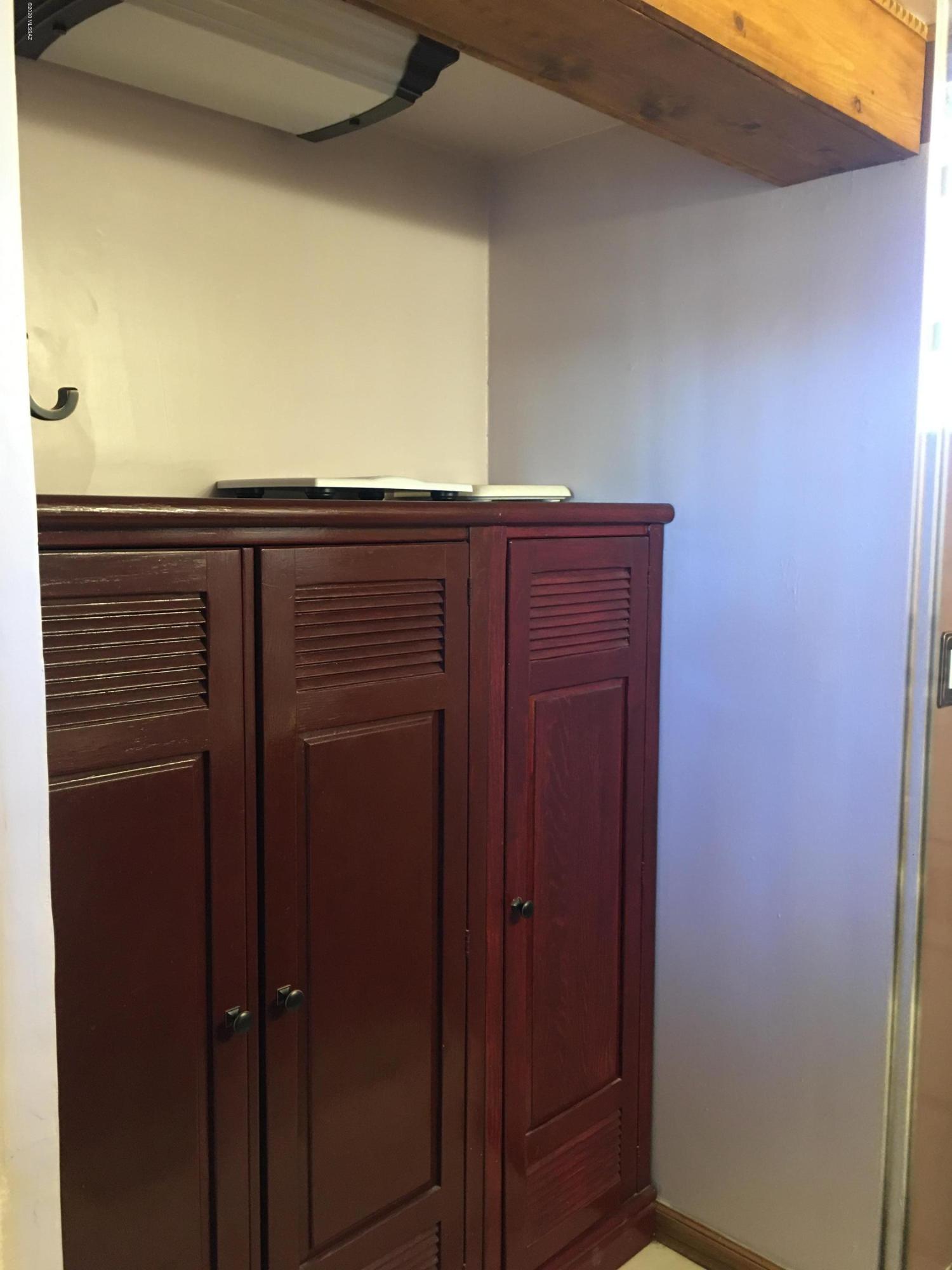 Los Robles Estates - Residential