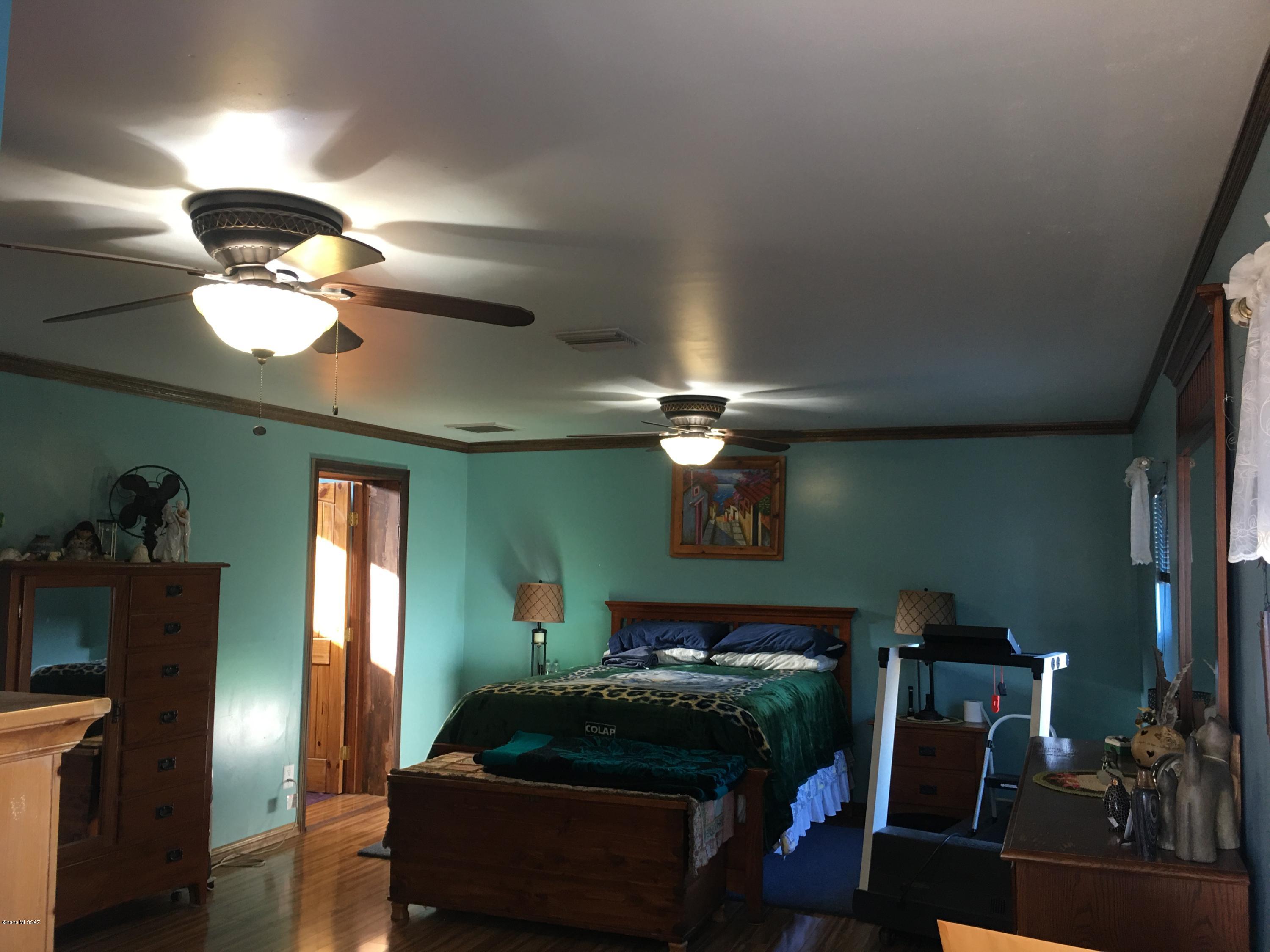 Los Robles Estates - Residential