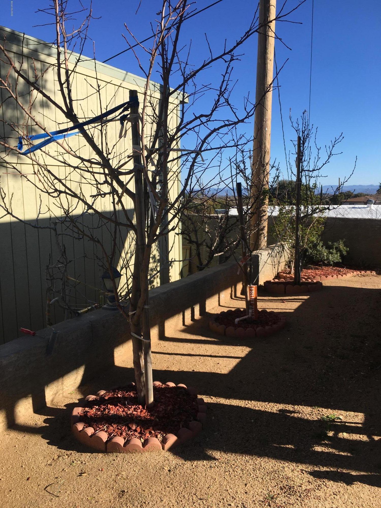 Los Robles Estates - Residential