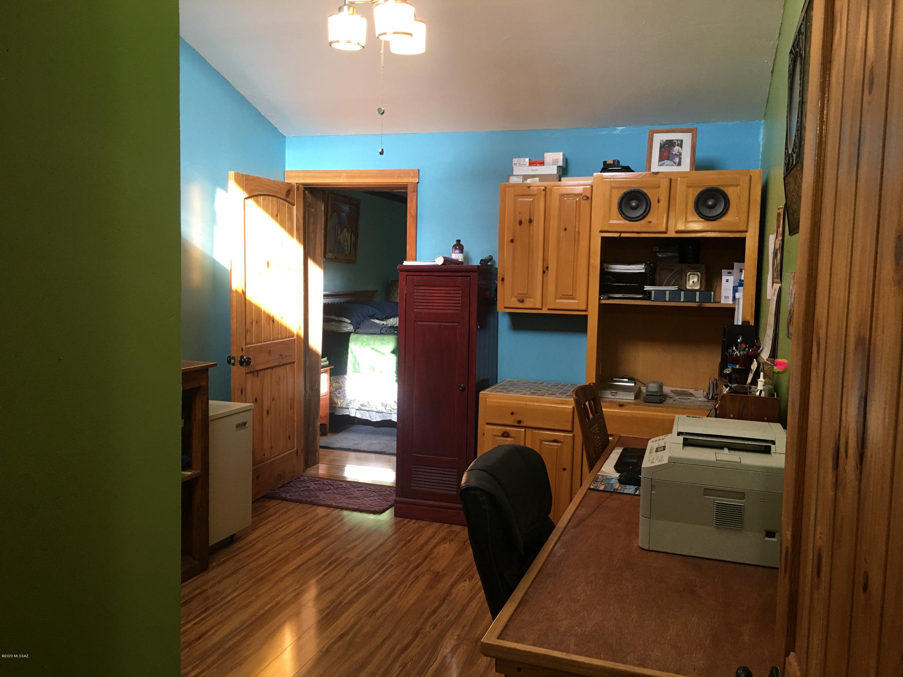 Los Robles Estates - Residential