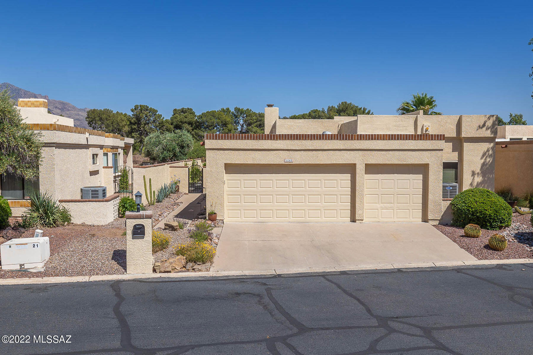 Tucson National Townhomes West(1-80) - Residential