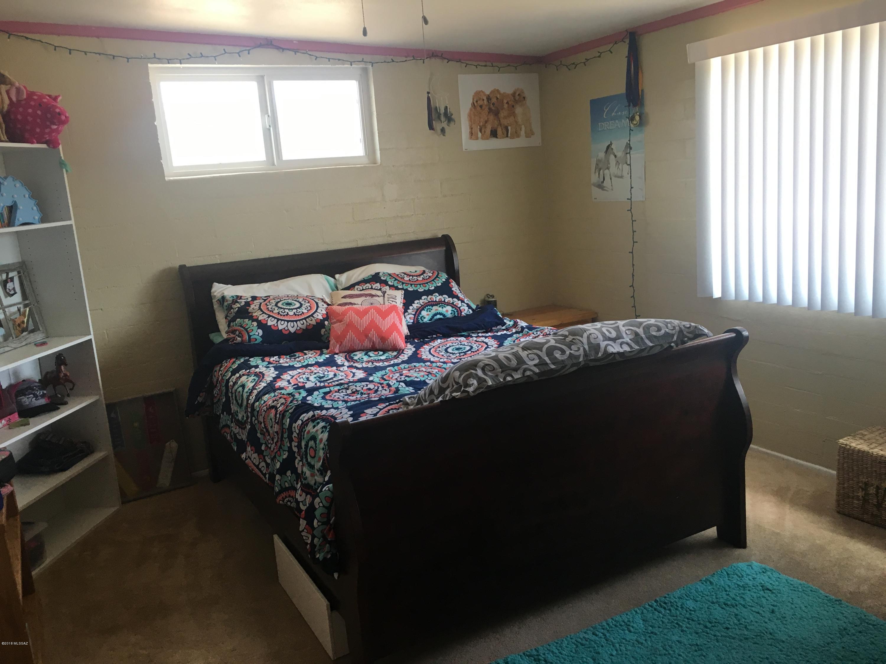 Los Robles Estates - Residential