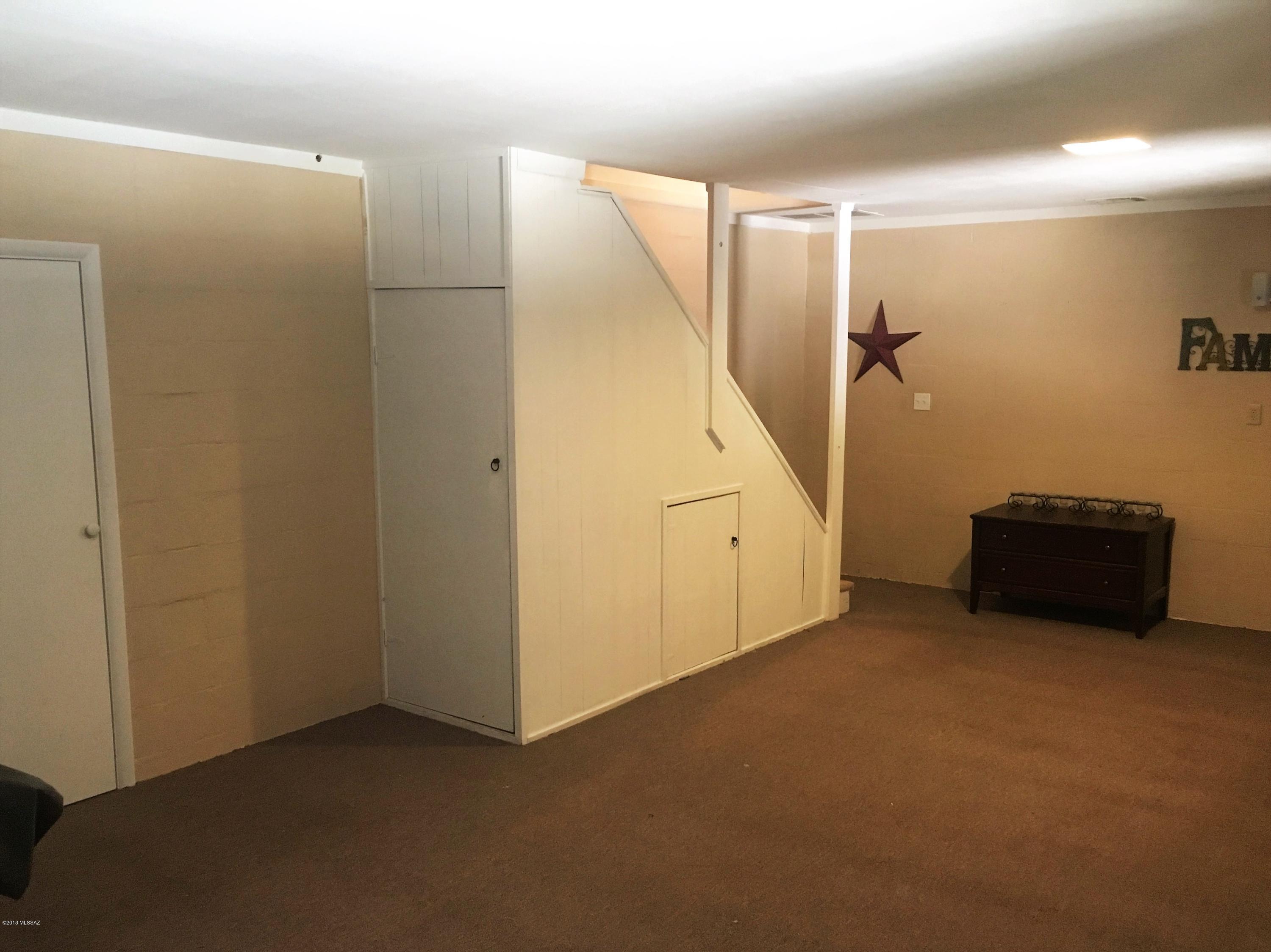 Los Robles Estates - Residential