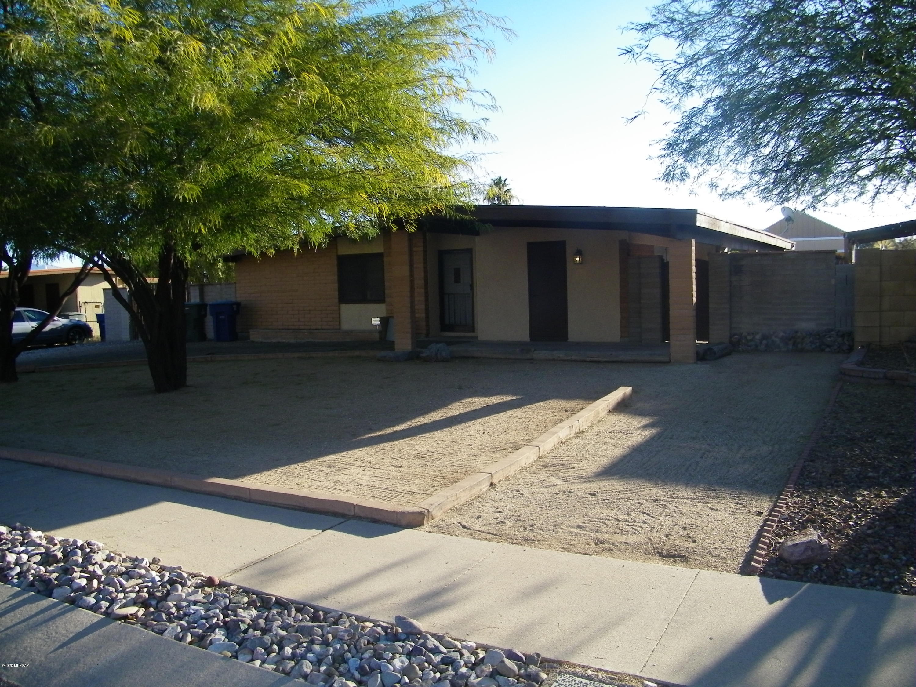 Lakeside NO. 4 (294-393) - Residential Lease