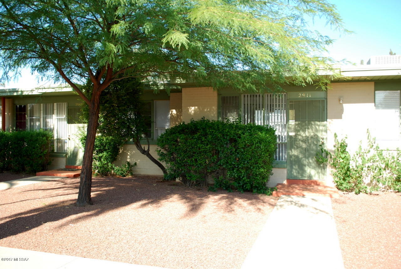 Country Club Manor Condos (1-51) - Residential Lease