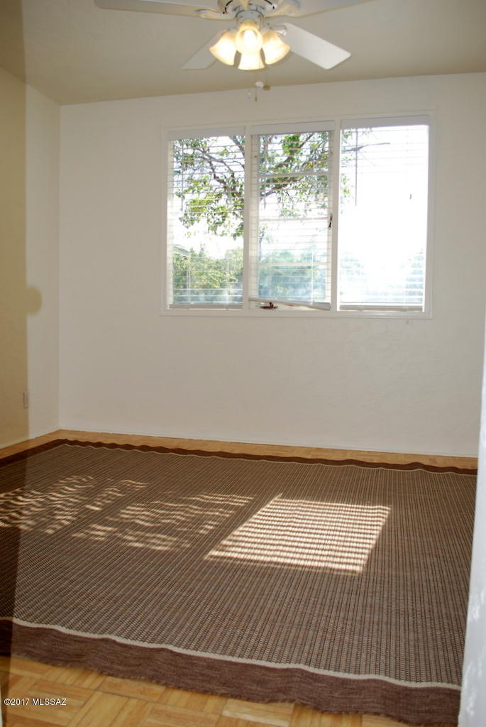 Country Club Manor Condos (1-51) - Residential Lease