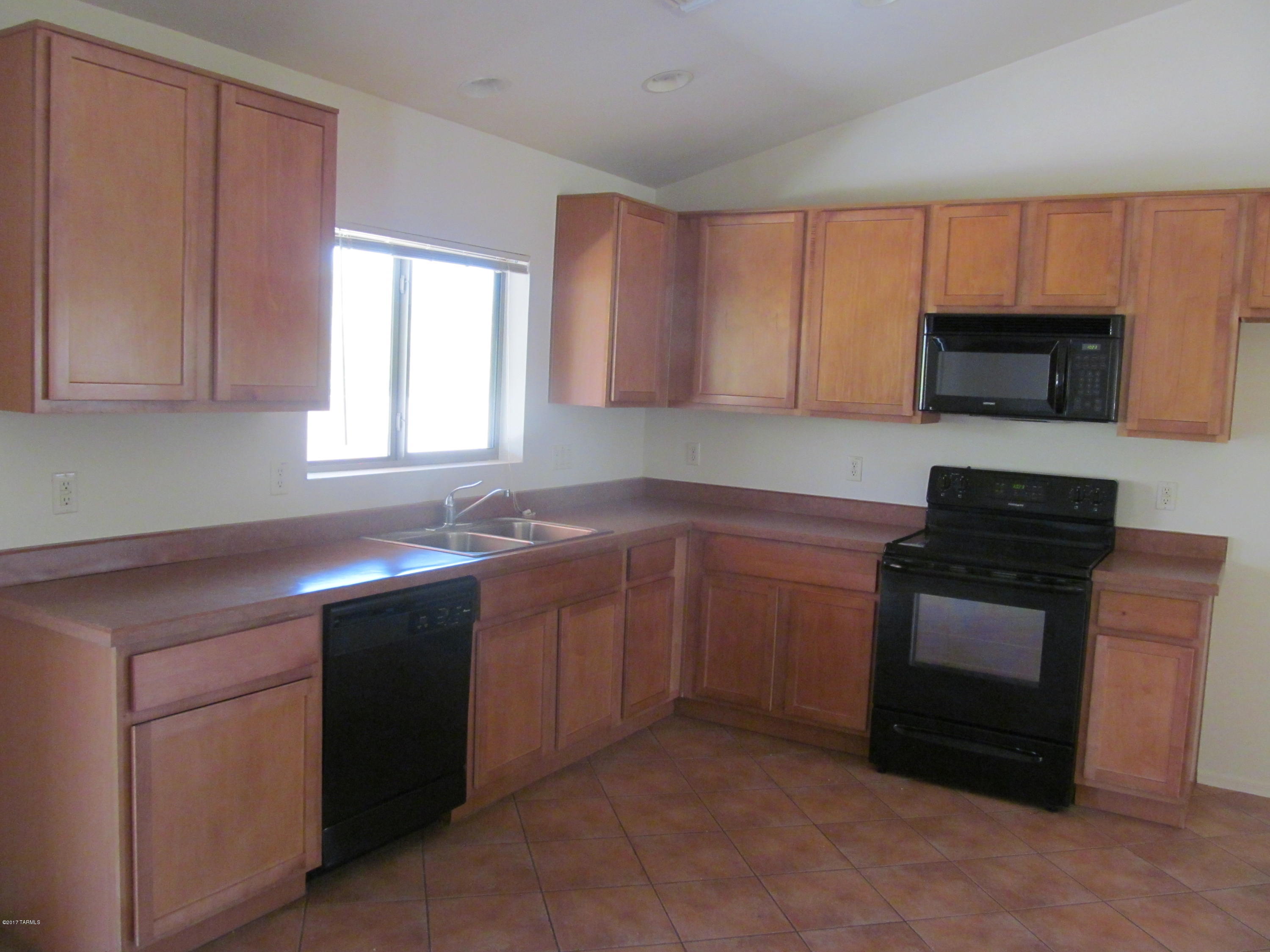 Rivers Edge (1-69) - Residential Lease