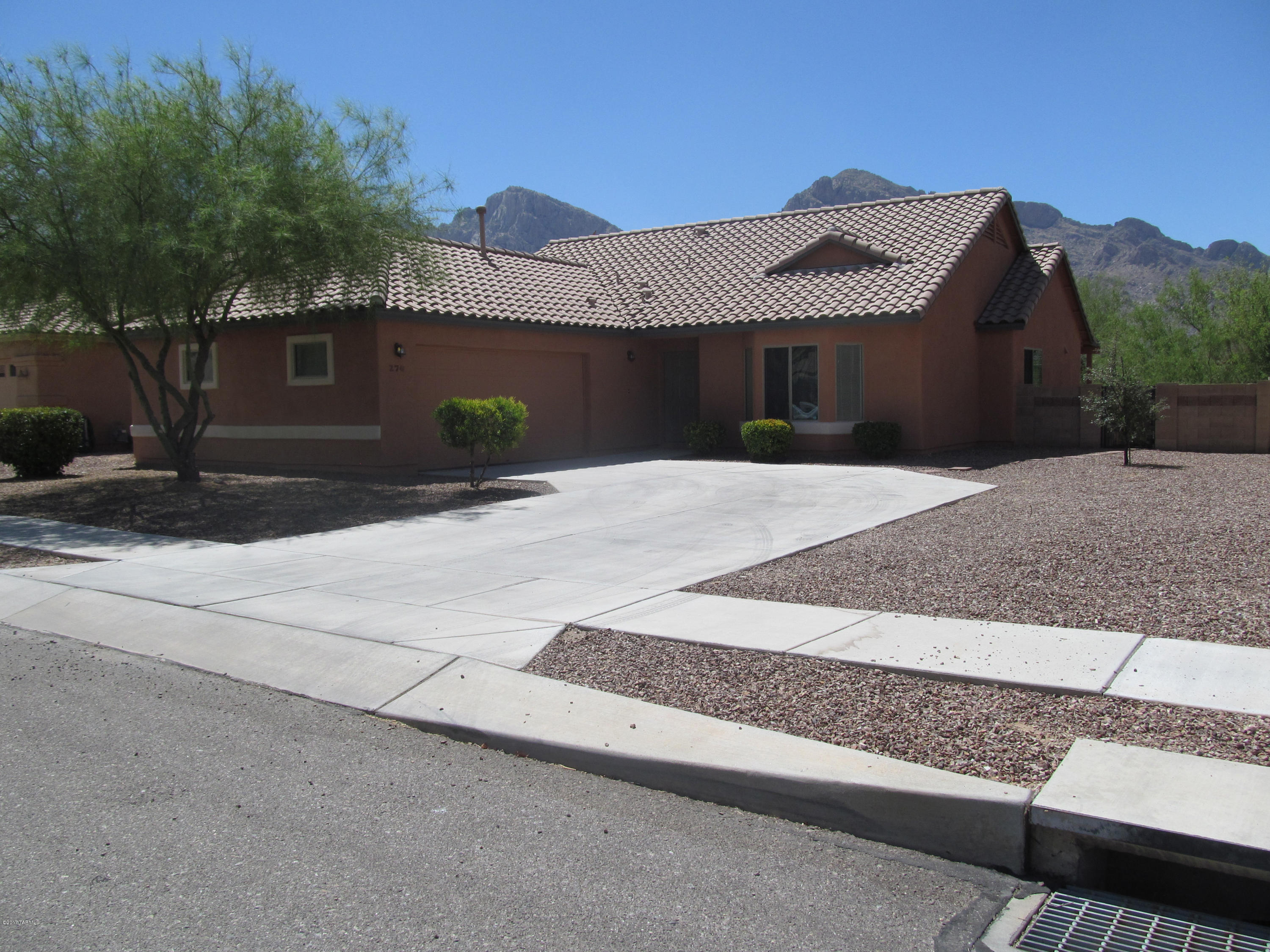 Built 2004. Great location, extended covered patio with spectacular mountain views! Family room, dining area, kitchen with dishwasher, stove, oven, MW, neutral colors, carpet & ceramic tile, master bedroom with walk-in closet, master bath with dual vanity,. No Fridge/Washer/Dryer, hook ups only, gas or electric dryer hook ups. 2 car garage. Security deposit $1,620.00 Pets are subject to approval. *** RENTAL RATE REFLECTS A $65 CONCESSION IN EXCHANGE FOR TENANT'S AGREEMENT TO CHANGE HVAC FILTERS MONTHLY. RENTAL RATES ARE $65/MO HIGHER THAN STATED W/O CONCESSION.***