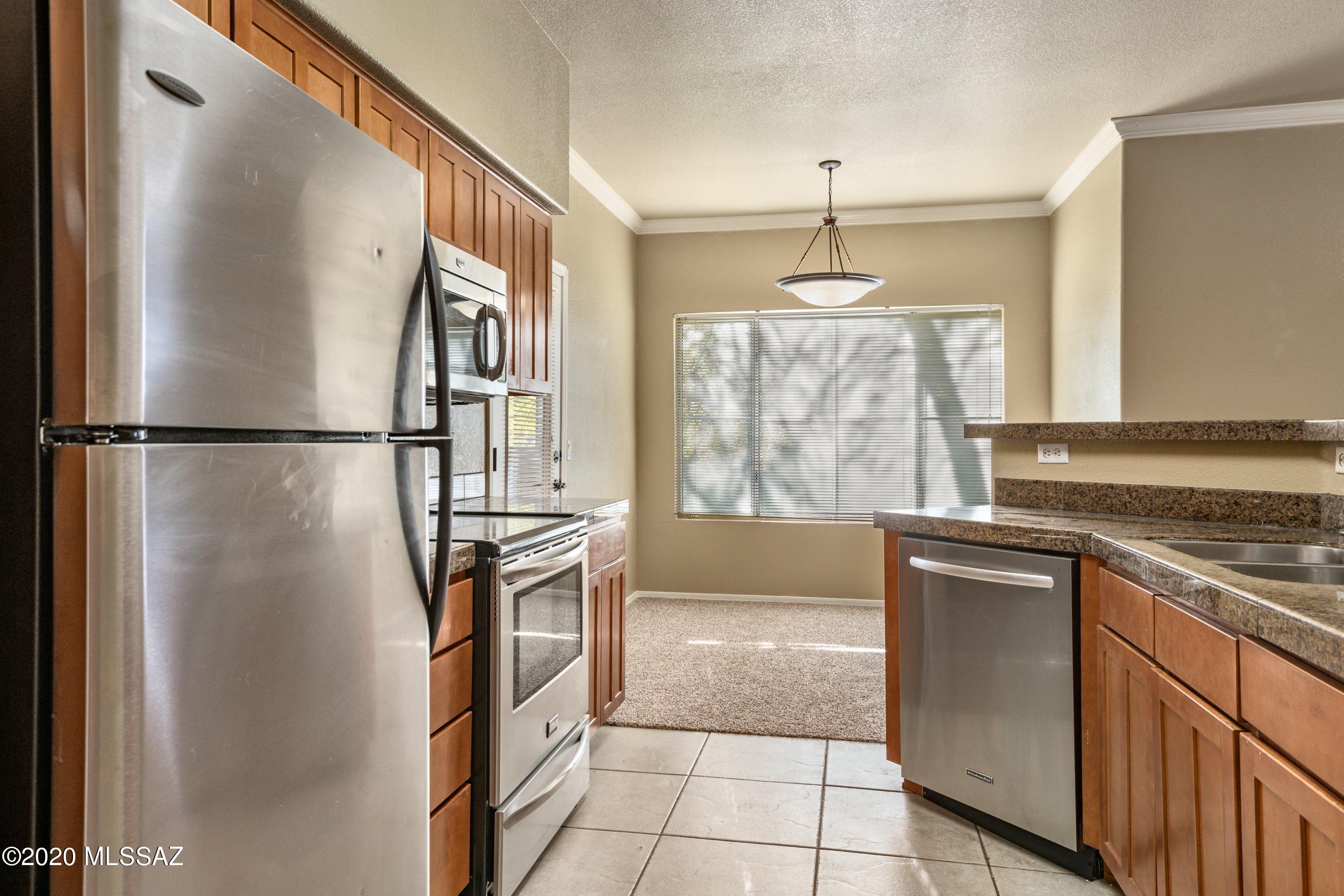 Pinnacle Canyon Condominium - Residential