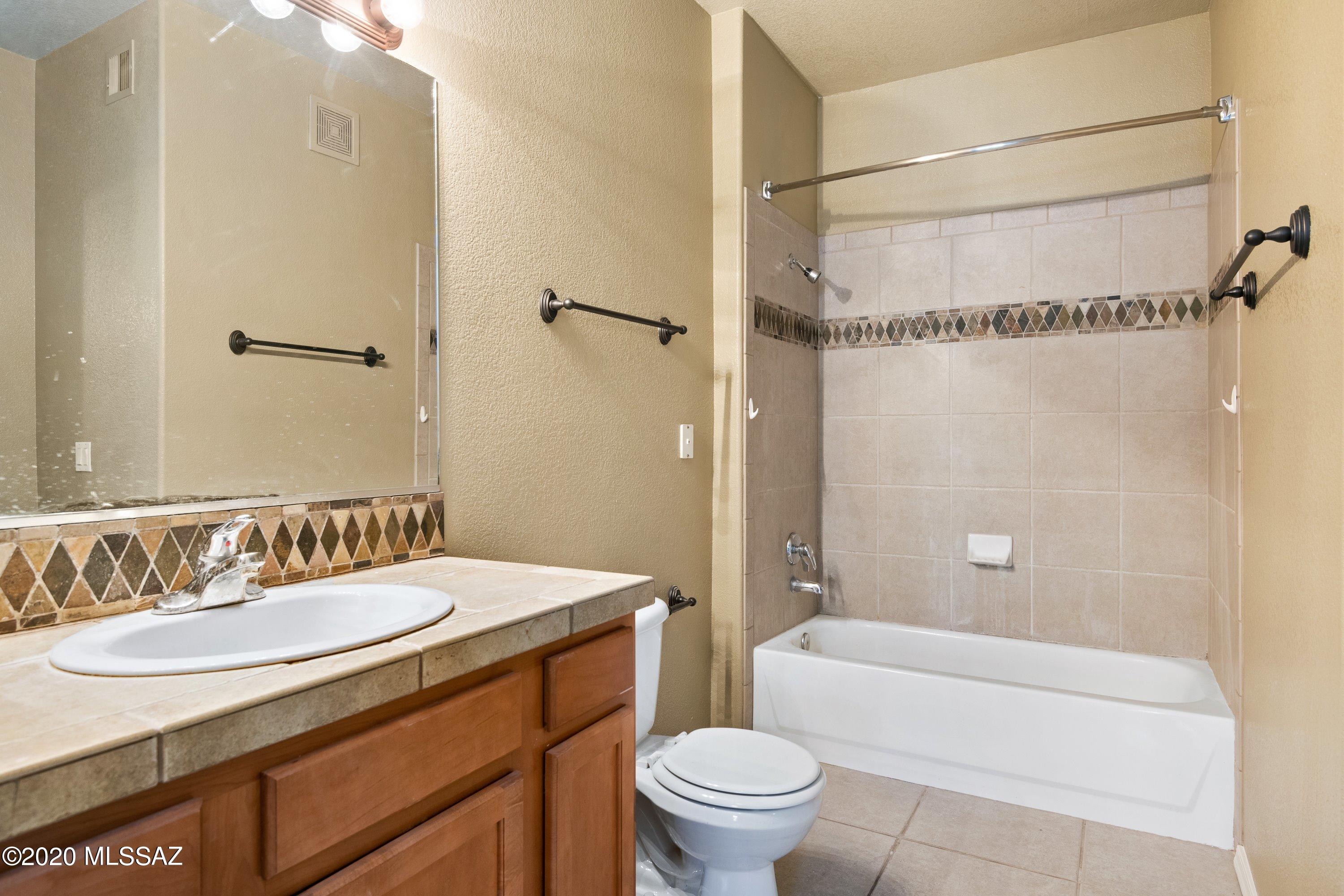 Pinnacle Canyon Condominium - Residential