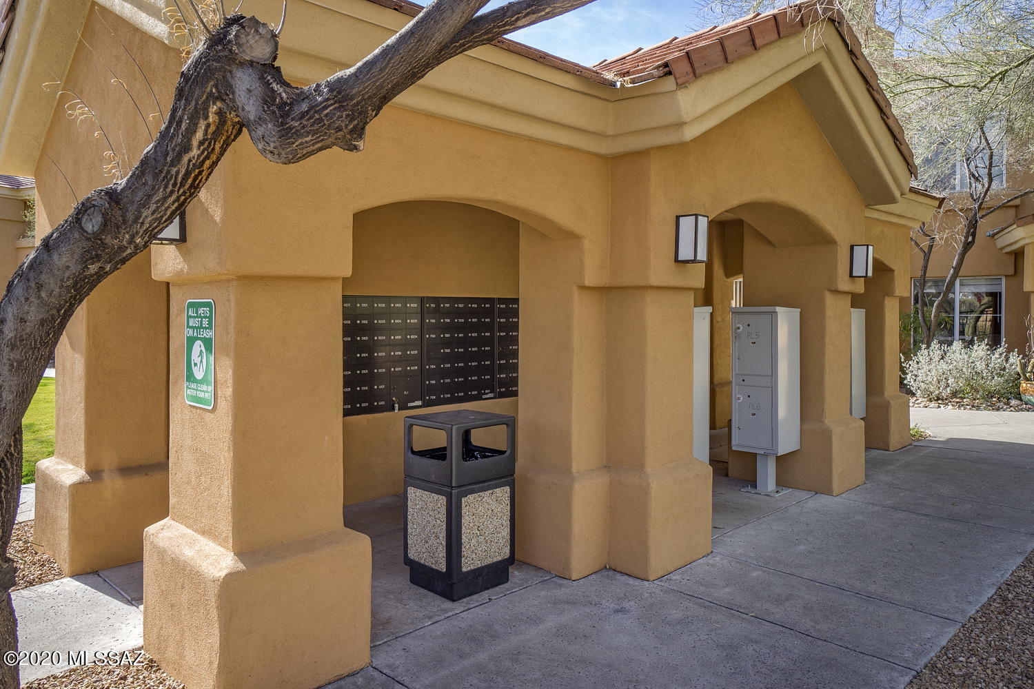 Pinnacle Canyon Condominium - Residential
