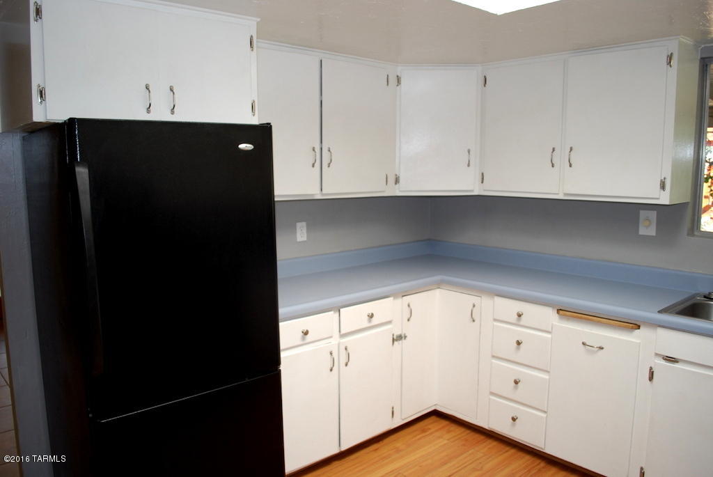 Casas Adobes Estates (501-540) - Residential Lease