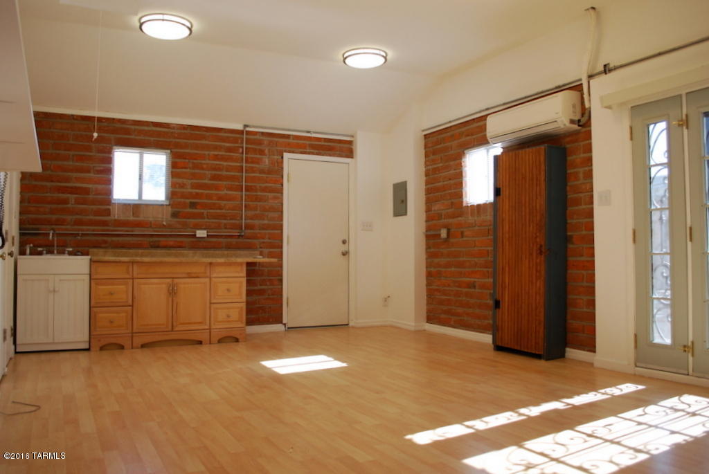 Casas Adobes Estates (501-540) - Residential Lease