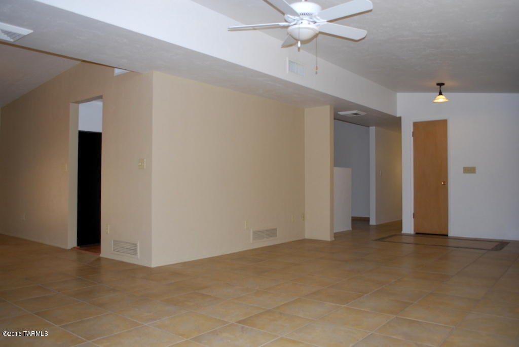 Casas Adobes Estates (501-540) - Residential Lease