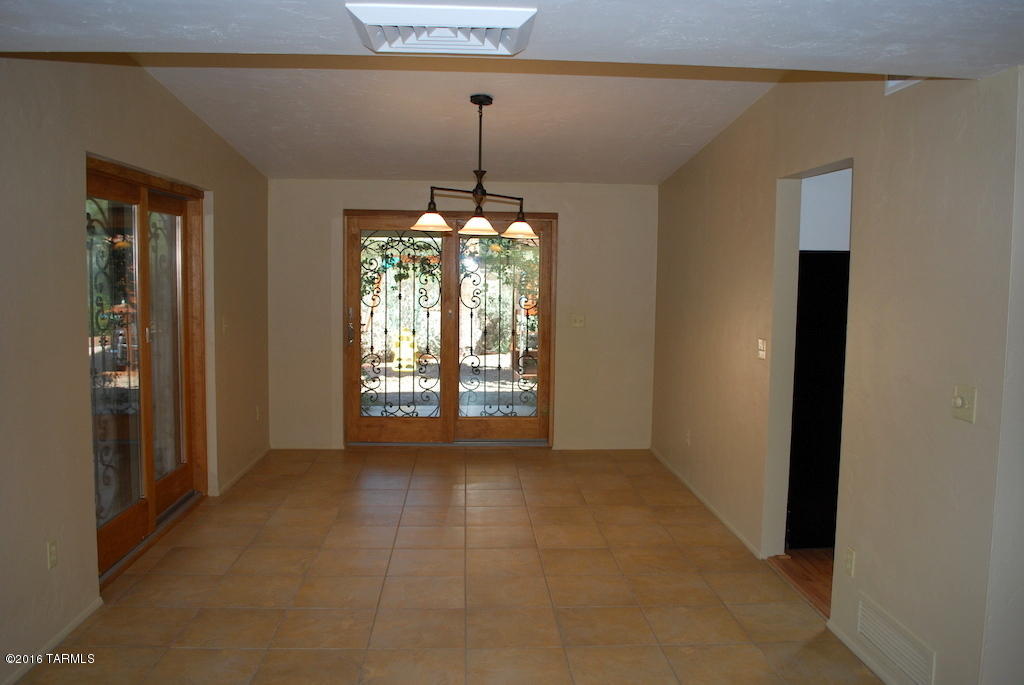 Casas Adobes Estates (501-540) - Residential Lease