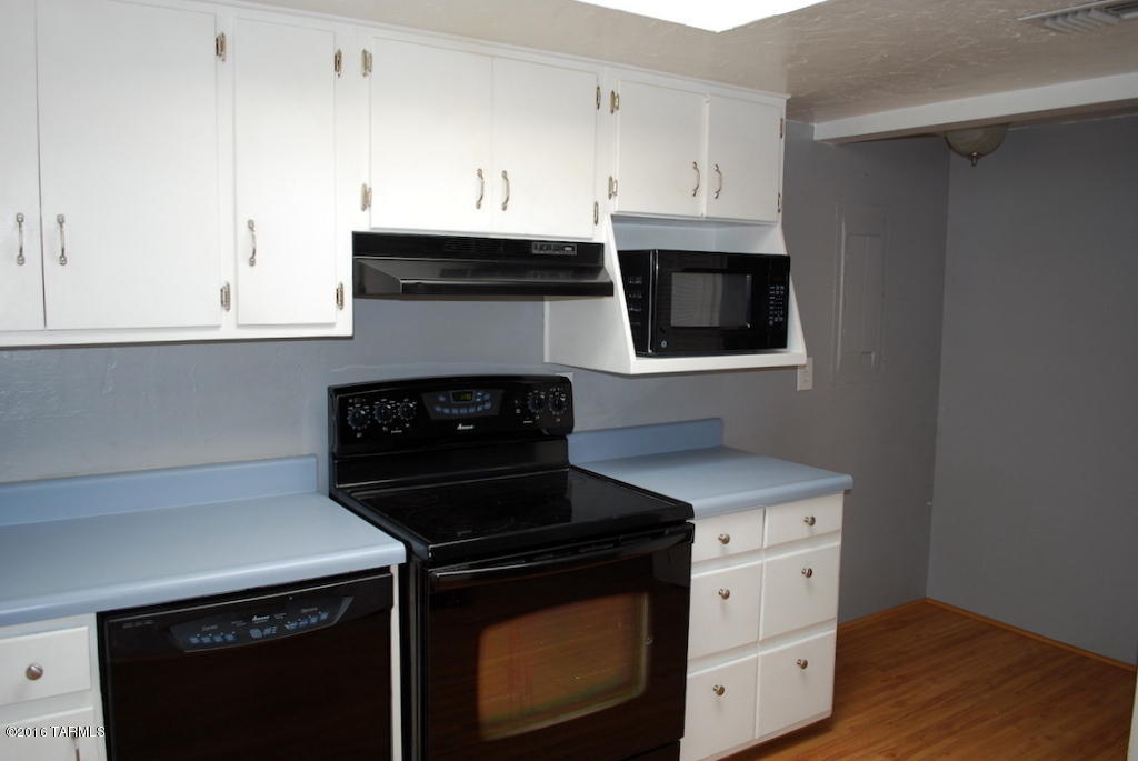 Casas Adobes Estates (501-540) - Residential Lease