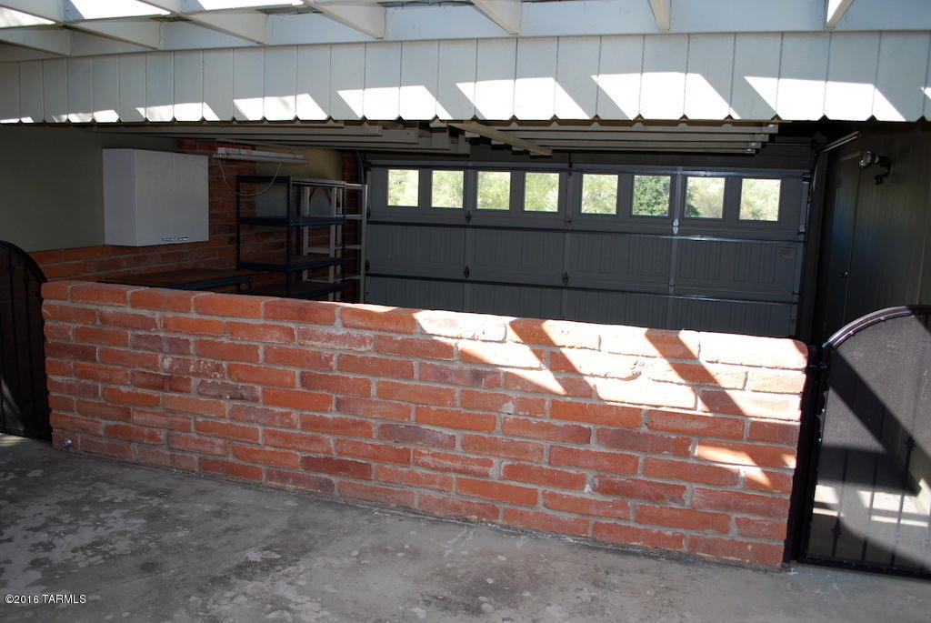 Casas Adobes Estates (501-540) - Residential Lease