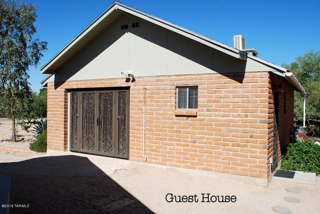 Casas Adobes Estates (501-540) - Residential Lease