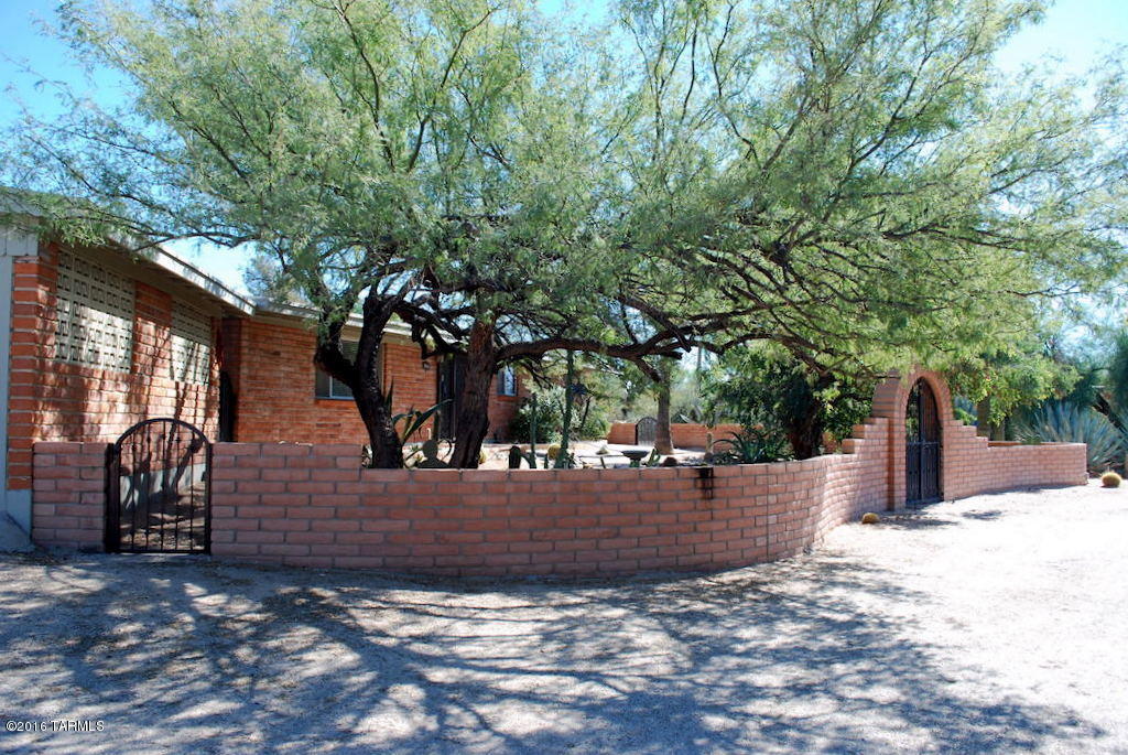 Casas Adobes Estates (501-540) - Residential Lease