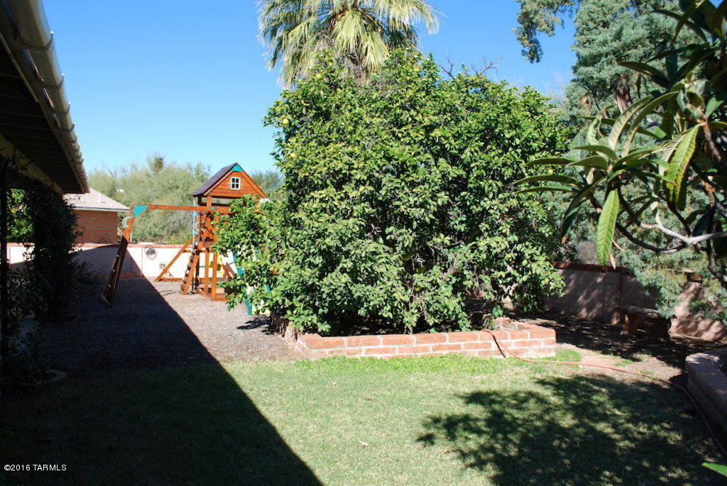 Casas Adobes Estates (501-540) - Residential Lease