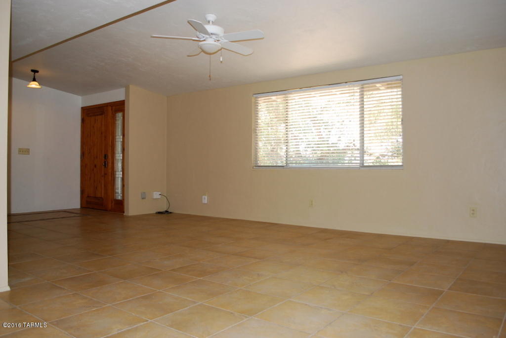 Casas Adobes Estates (501-540) - Residential Lease