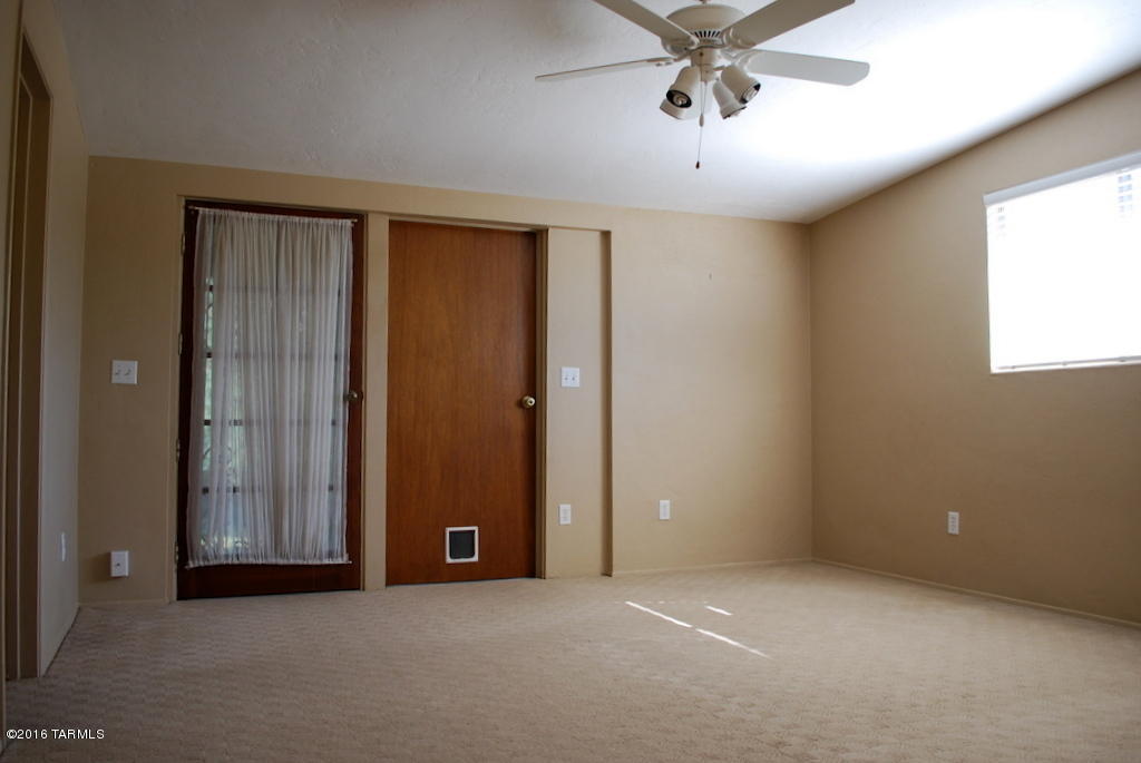 Casas Adobes Estates (501-540) - Residential Lease