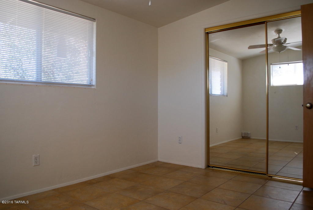 Casas Adobes Estates (501-540) - Residential Lease