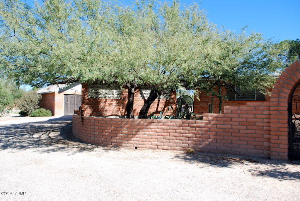 Casas Adobes Estates (501-540) - Residential Lease