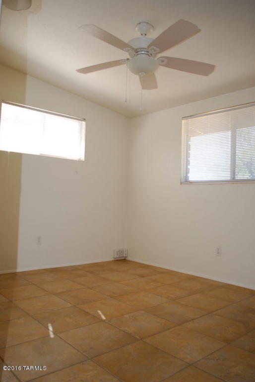 Casas Adobes Estates (501-540) - Residential Lease