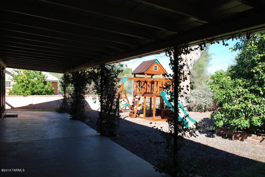 Casas Adobes Estates (501-540) - Residential Lease