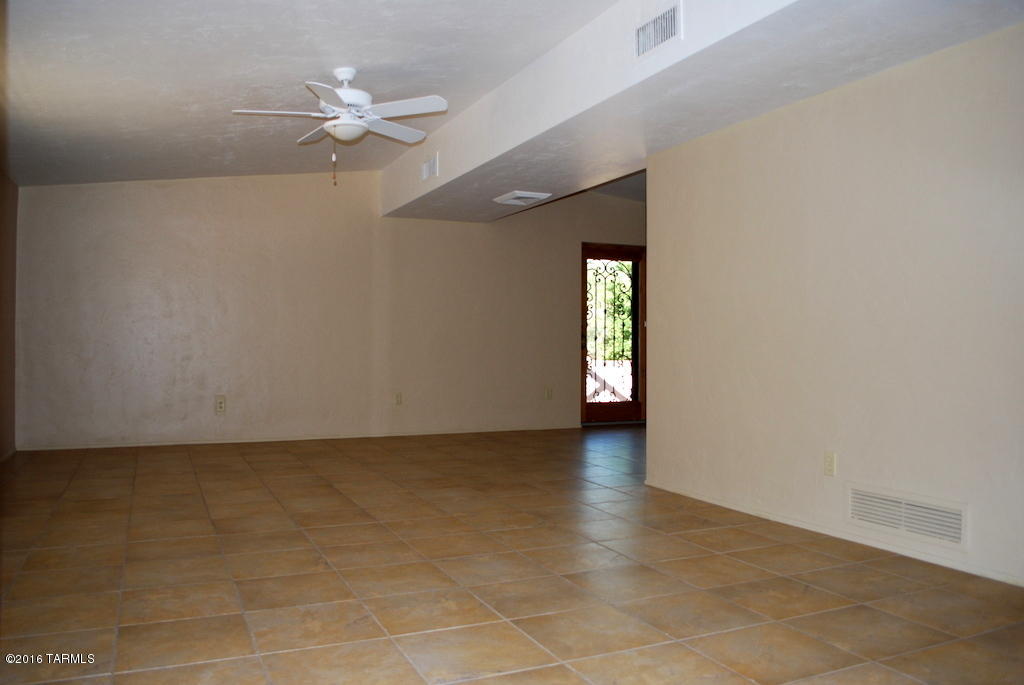 Casas Adobes Estates (501-540) - Residential Lease