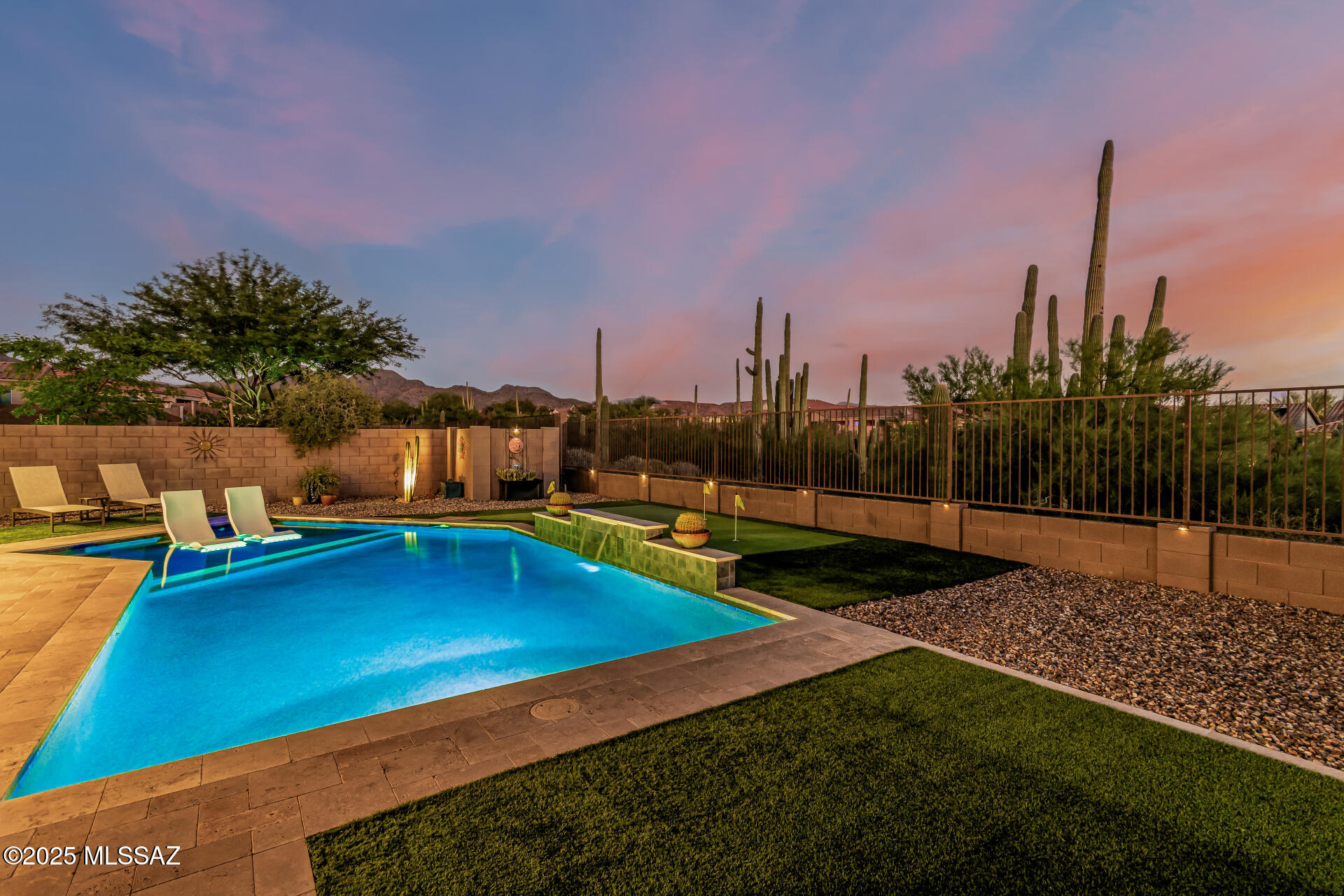 Del Webb At Dove Mountain VI - Residential