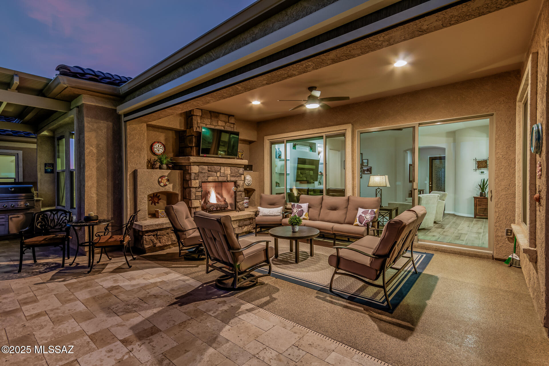 Del Webb At Dove Mountain VI - Residential