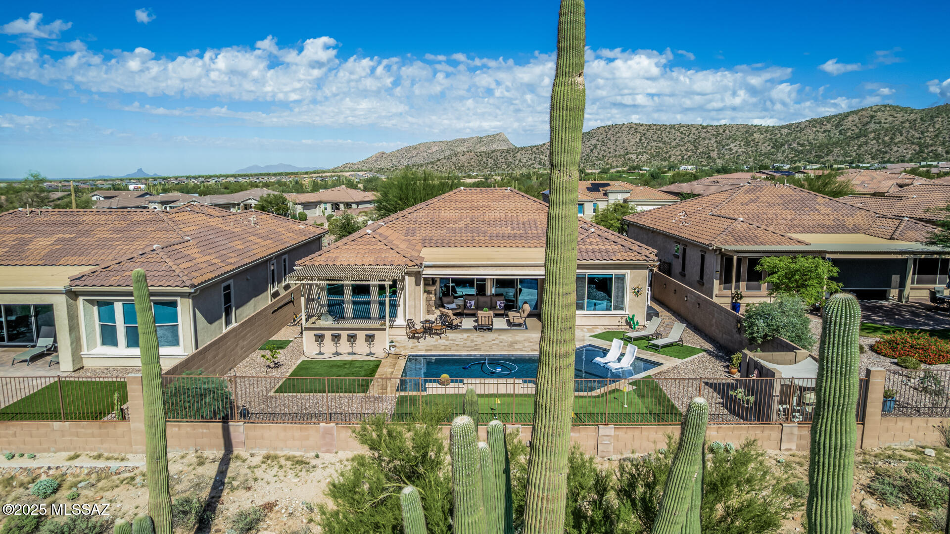 Del Webb At Dove Mountain VI - Residential