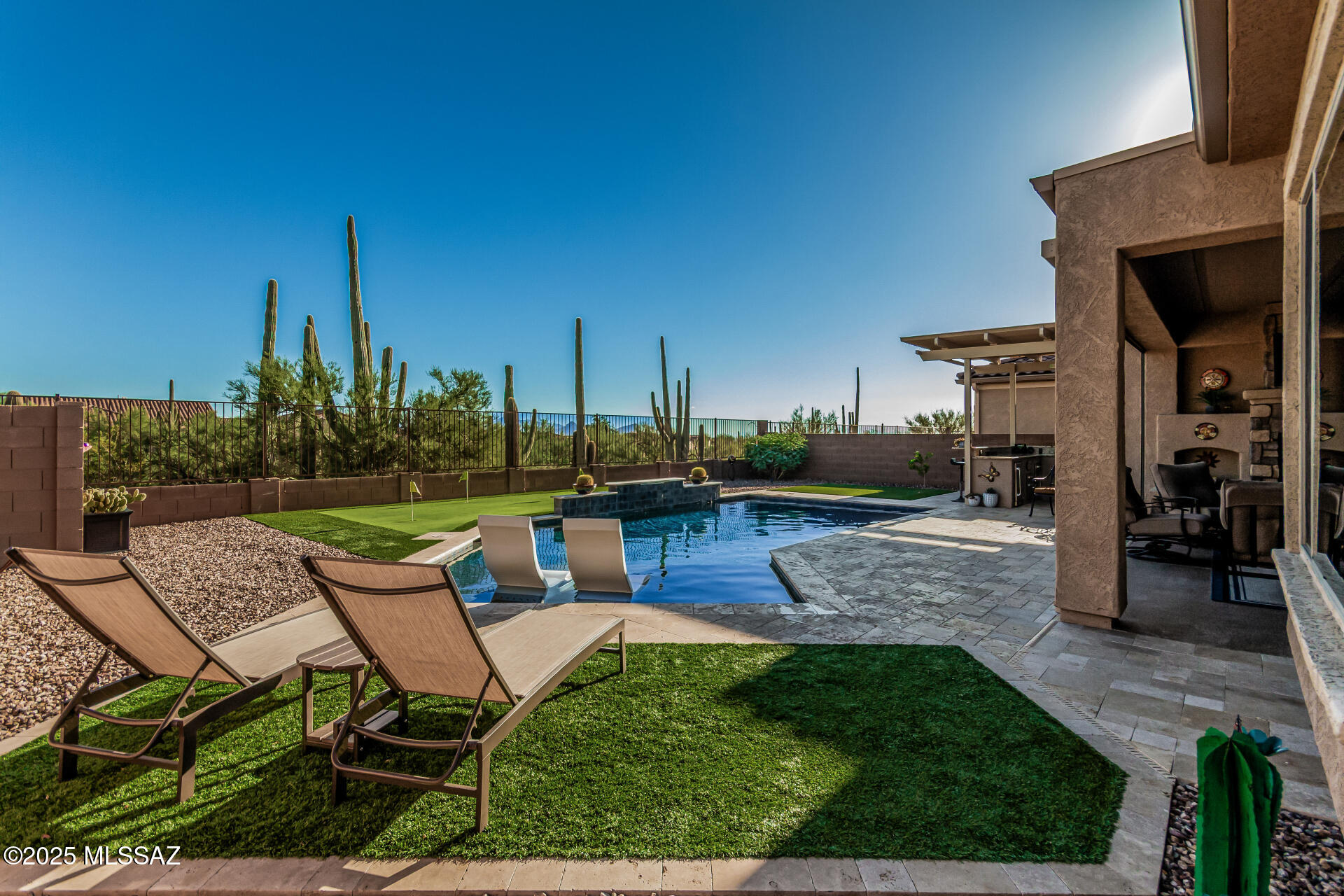 Del Webb At Dove Mountain VI - Residential
