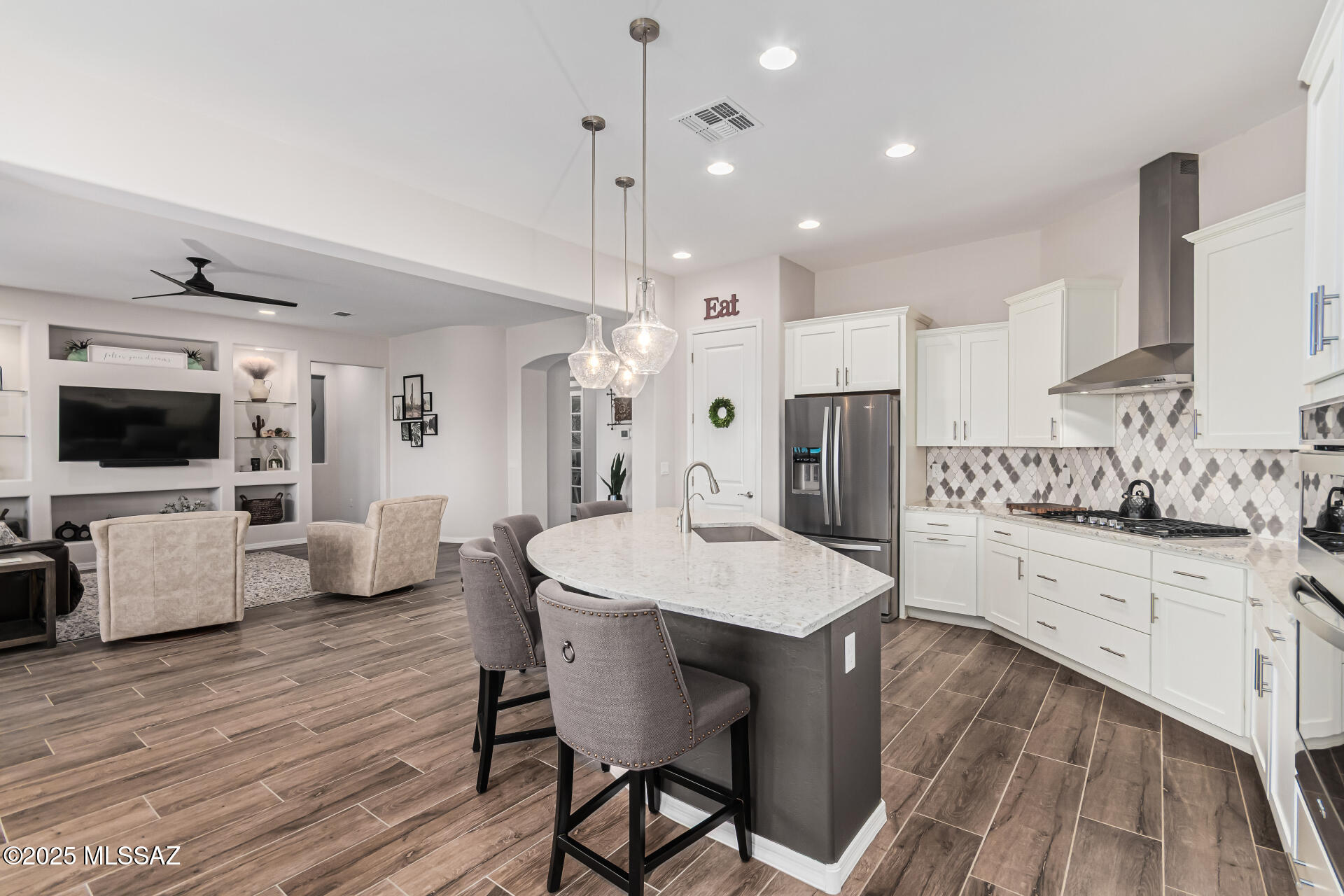 Del Webb At Dove Mountain VI - Residential