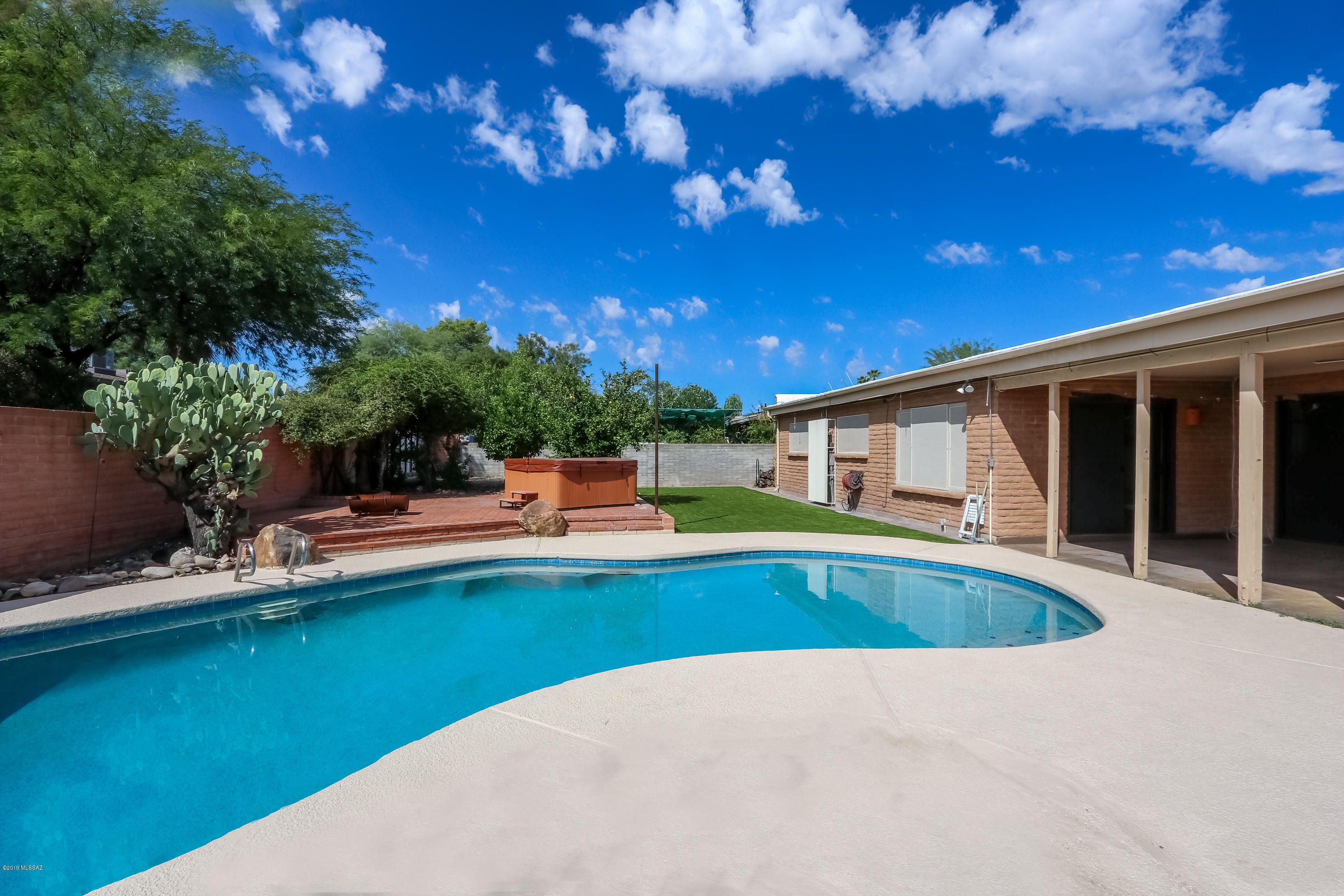 Kingswood Unit 1 (80-165) - Residential