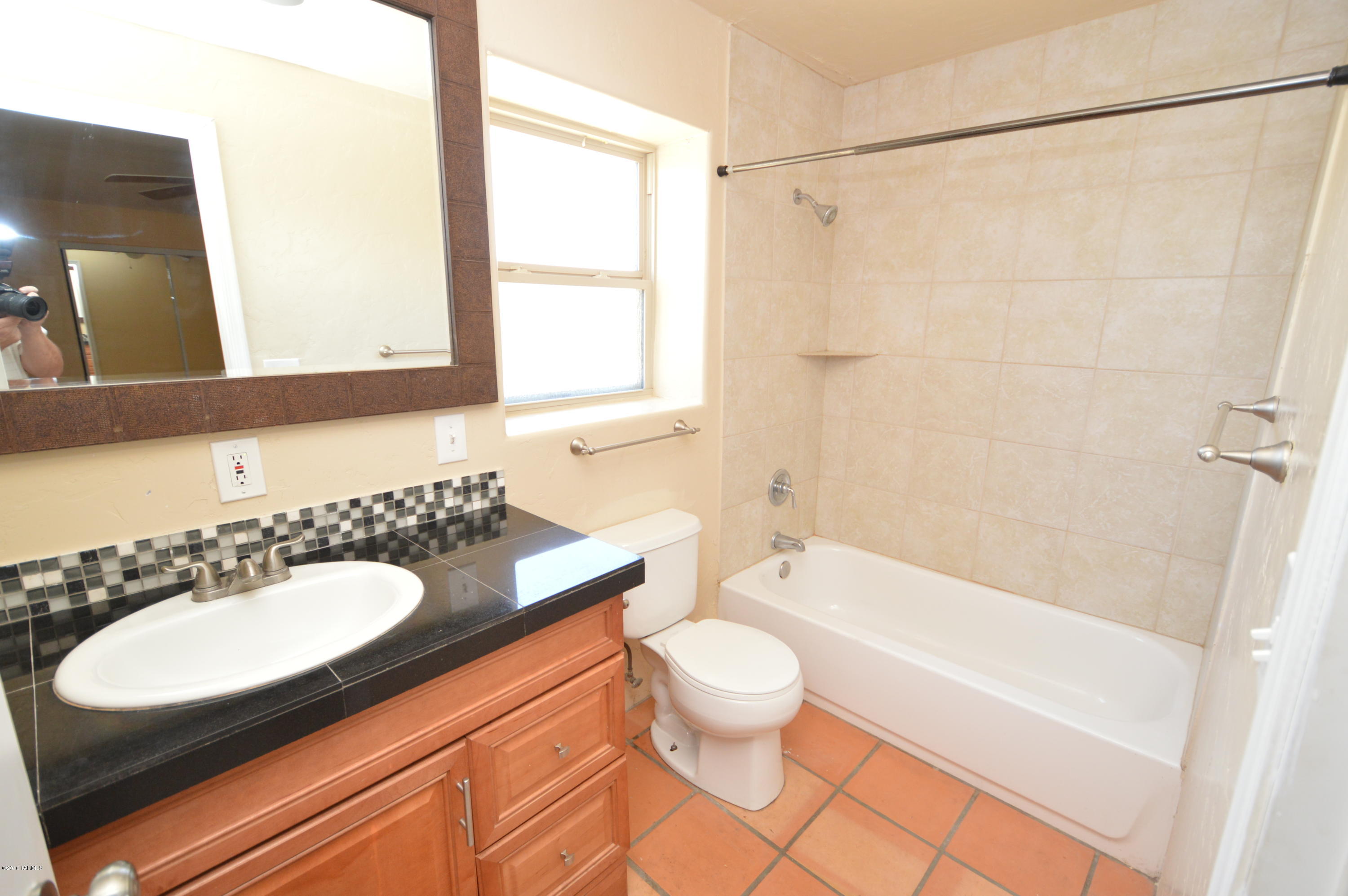 Del Monte Village - Residential Lease