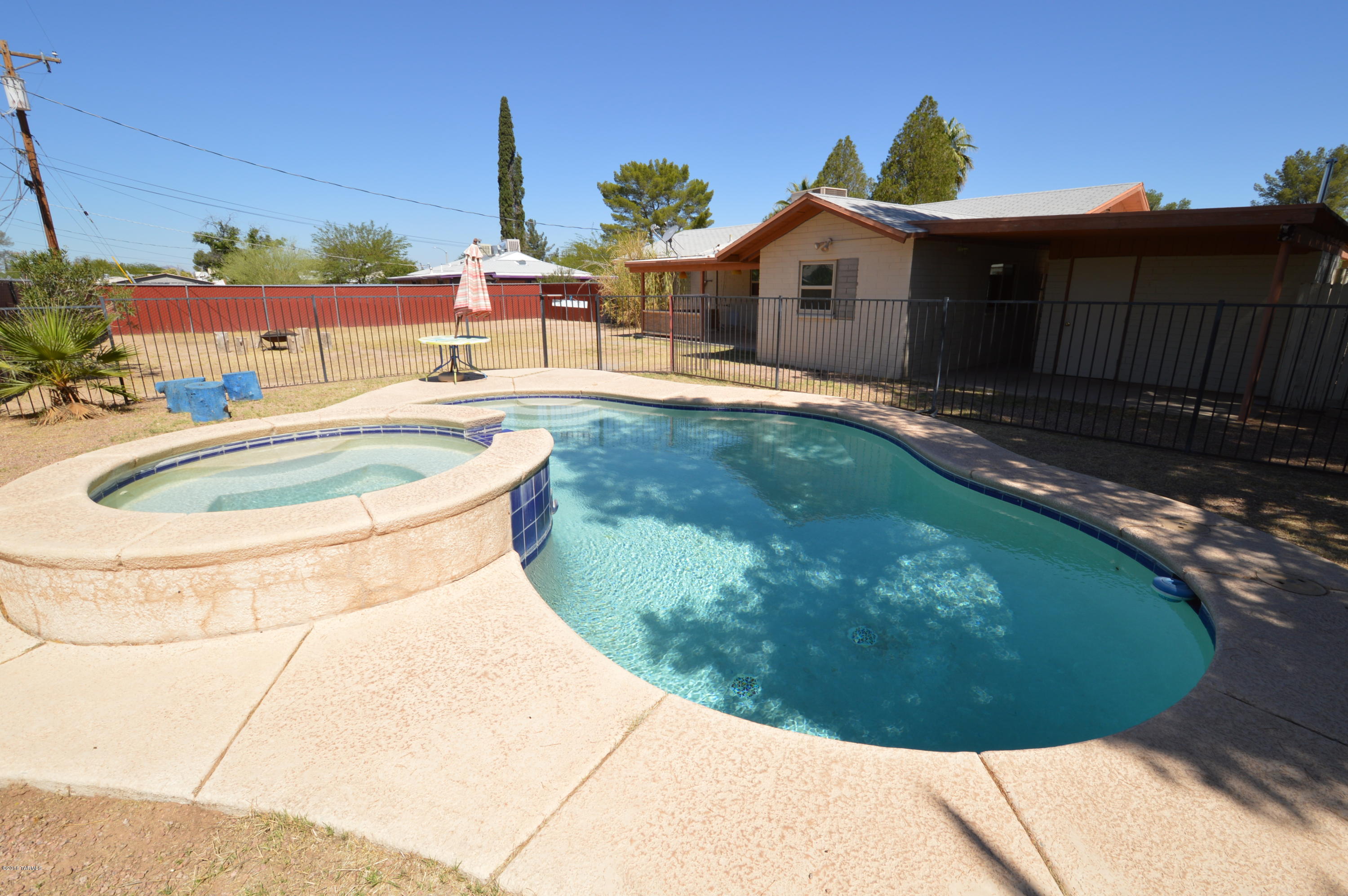 Del Monte Village - Residential Lease