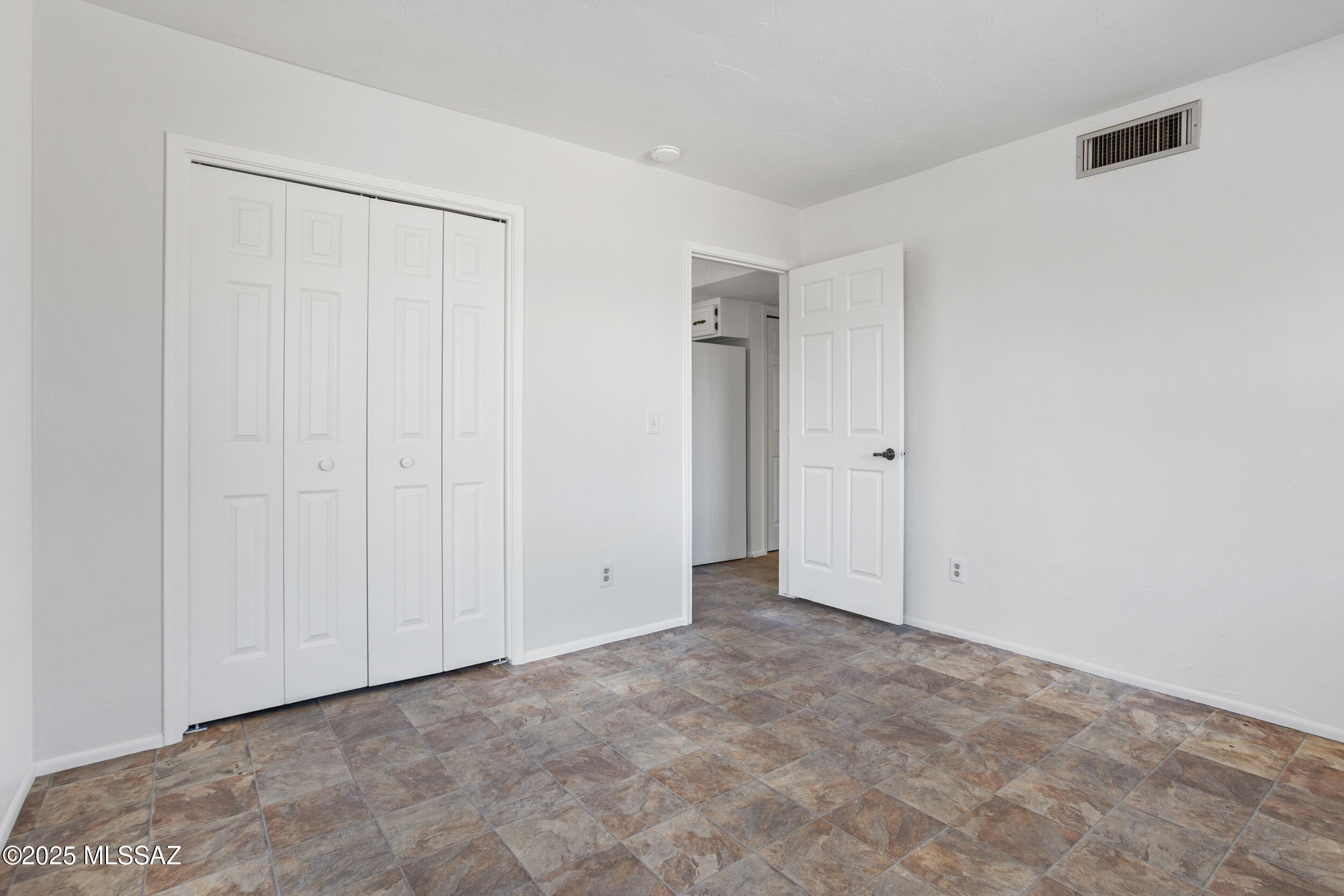 Valle Verde Del Norte (1-100) - Residential
