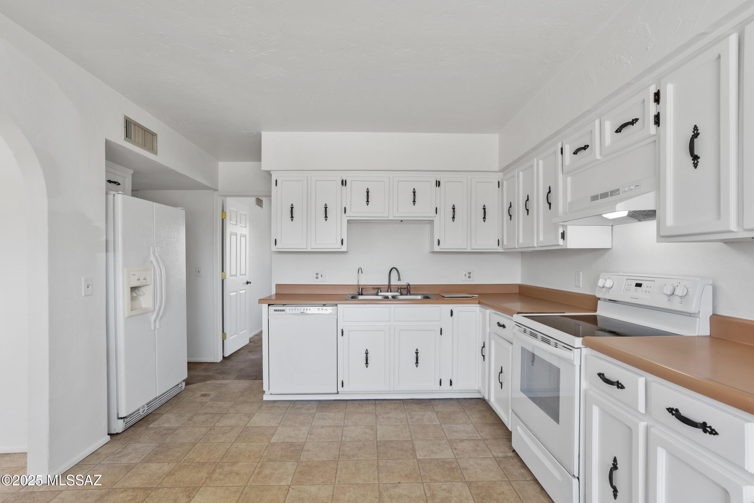 Valle Verde Del Norte (1-100) - Residential