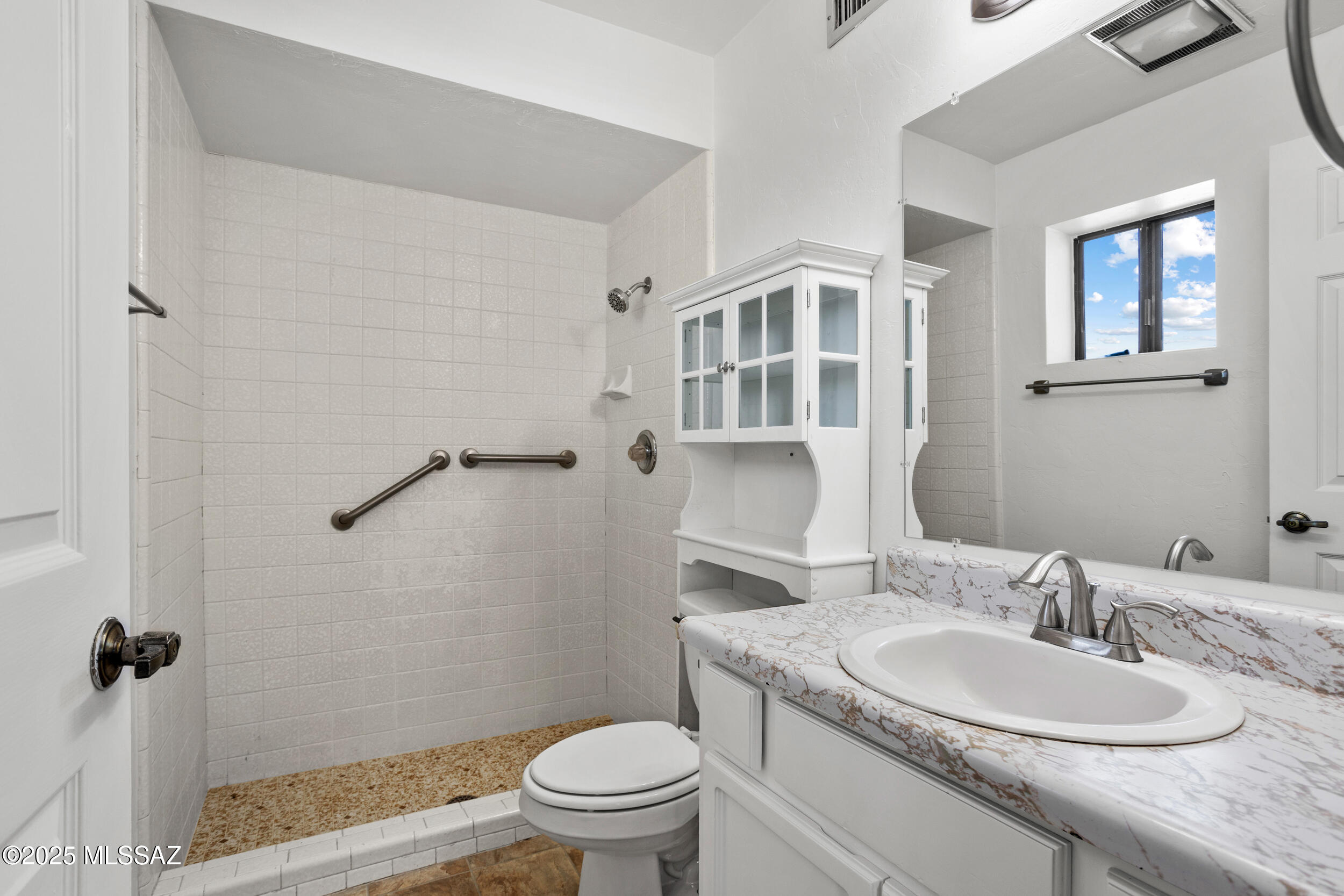 Valle Verde Del Norte (1-100) - Residential