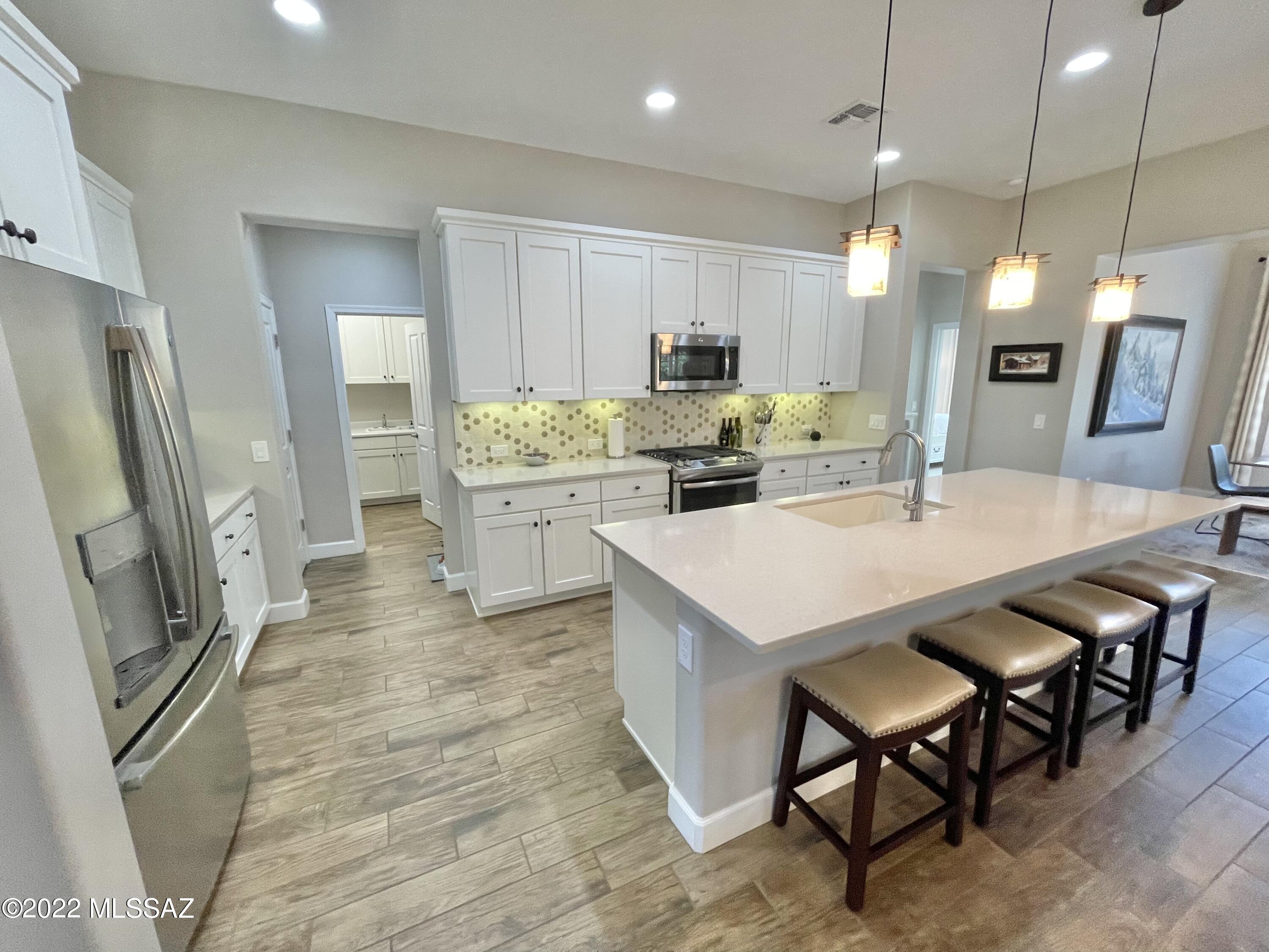Saddlebrooke Ranch - Residential Lease