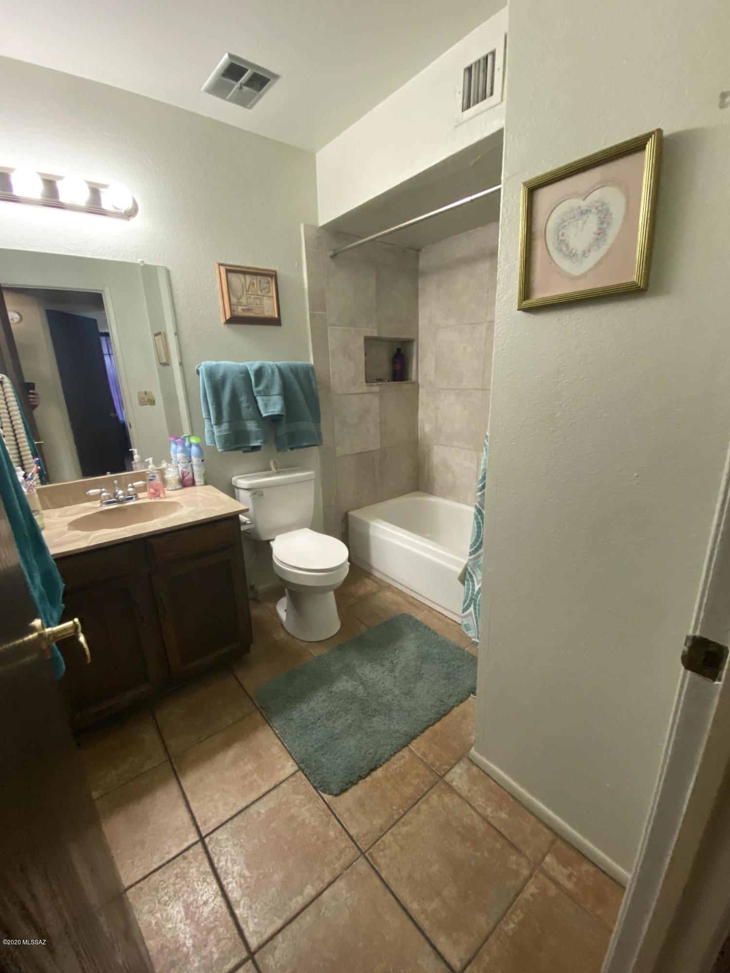 Orangewood Estates (375-439) - Residential