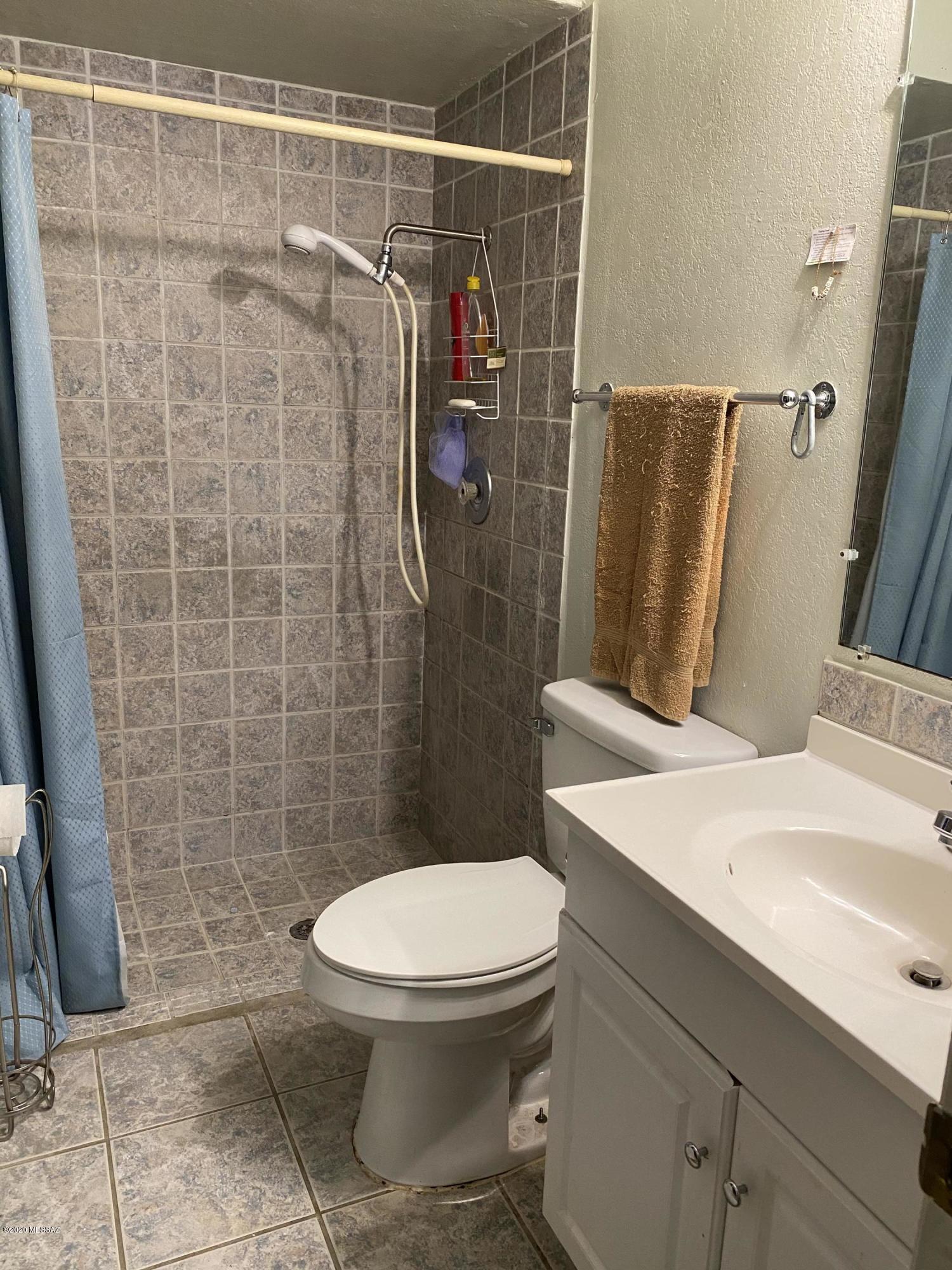 Orangewood Estates (375-439) - Residential