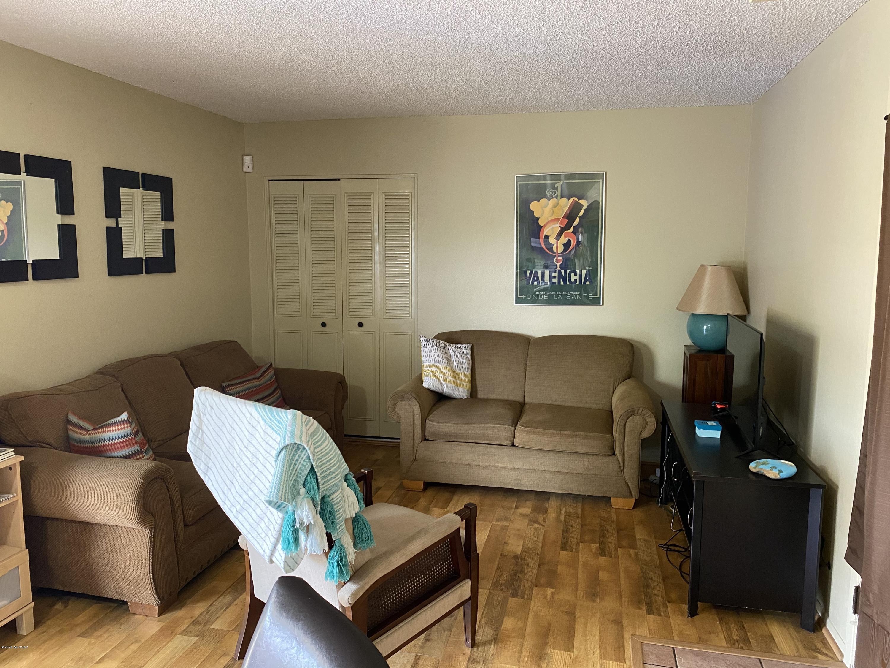 Orangewood Estates (375-439) - Residential