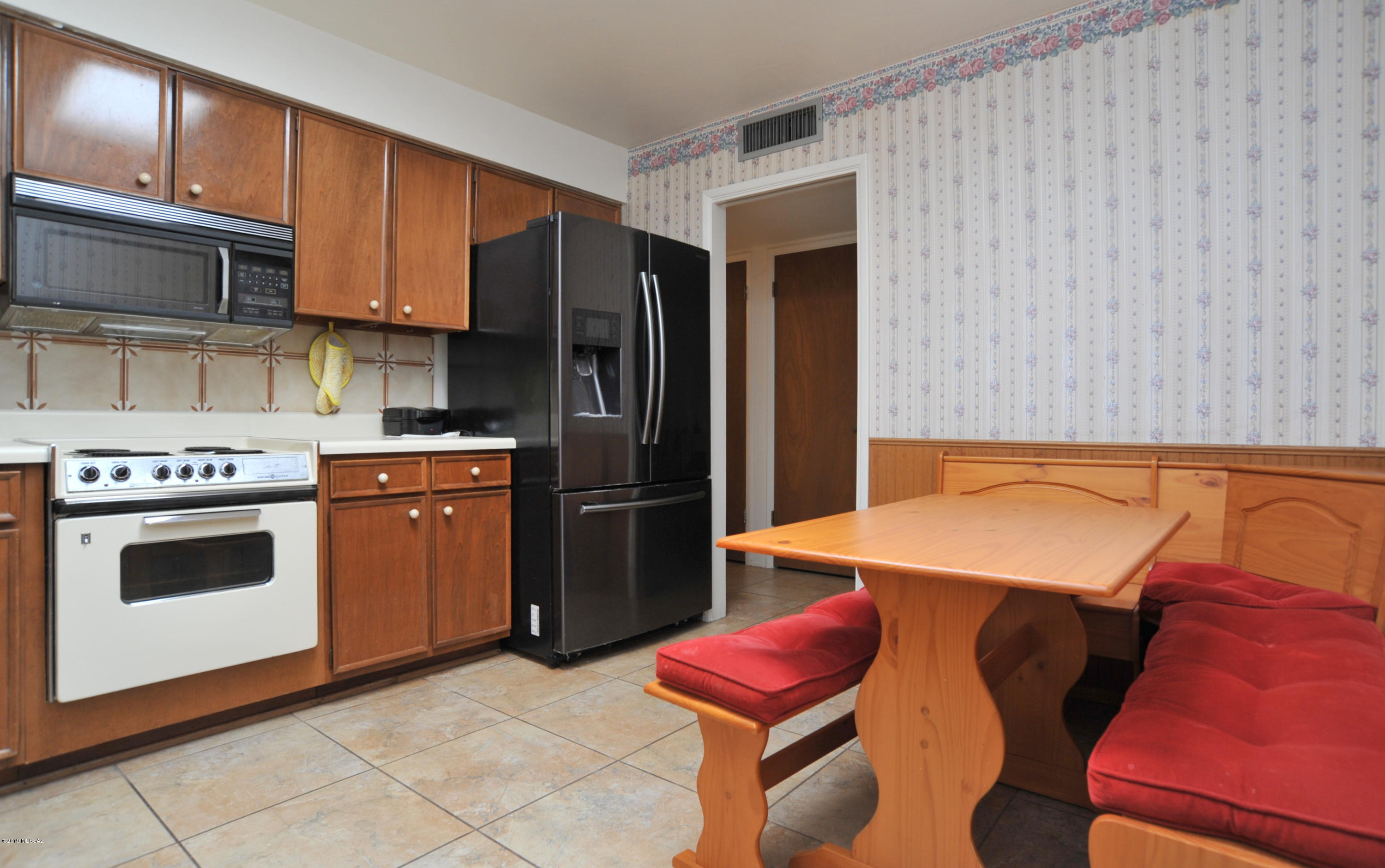 Spanish Village Th - Residential